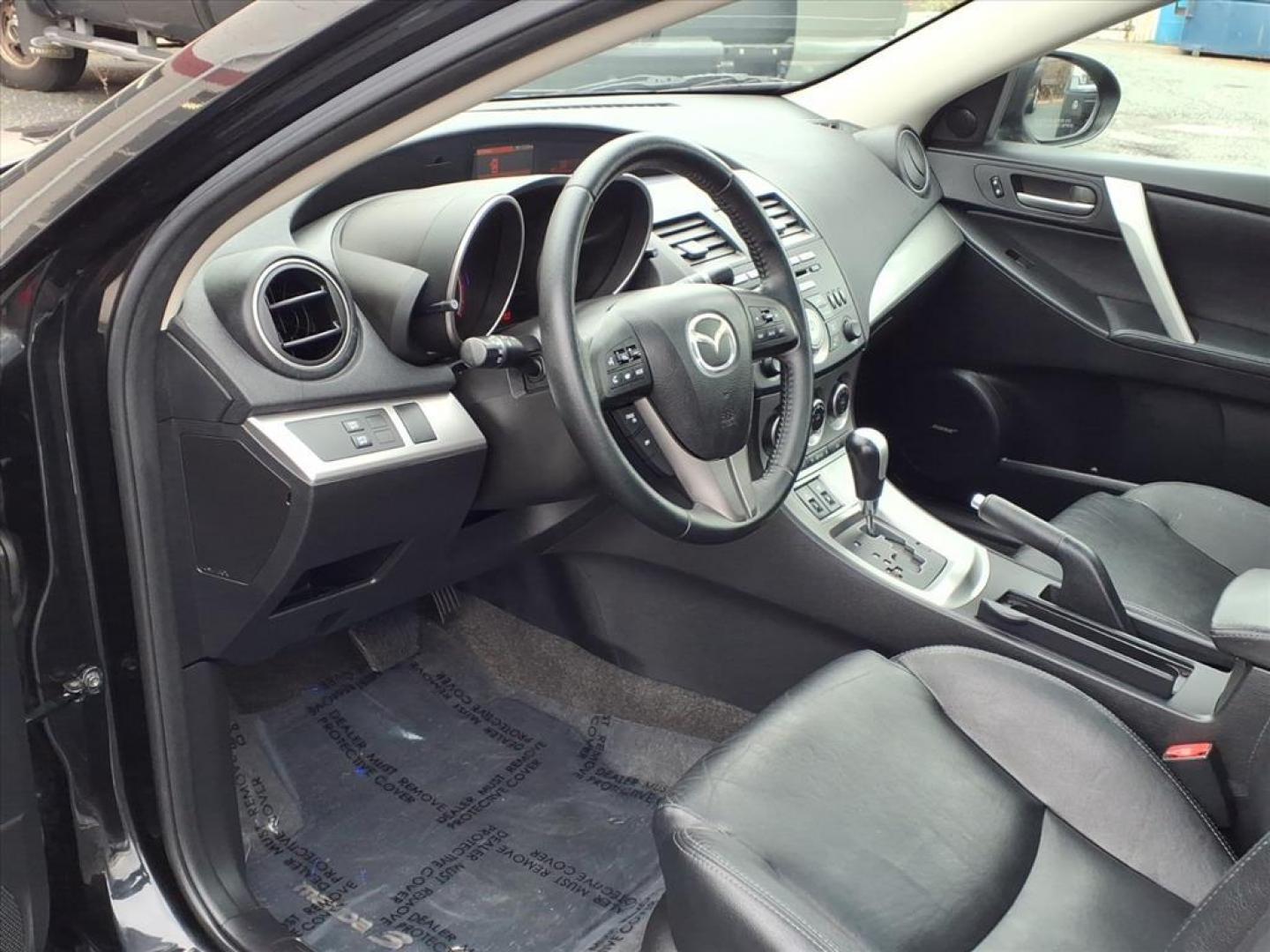 2010 Black Mazda Mazda3 s Grand Touring (JM1BL1S63A1) with an 2.5L 4 Cylinder Sequential-Port F.I. engine, Automatic transmission, located at 50 Eastern Blvd., Essex, MD, 21221, (410) 686-3444, 39.304367, -76.484947 - Photo#10