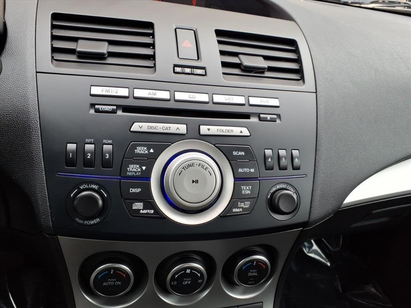 2010 Black Mazda Mazda3 s Grand Touring (JM1BL1S63A1) with an 2.5L 4 Cylinder Sequential-Port F.I. engine, Automatic transmission, located at 50 Eastern Blvd., Essex, MD, 21221, (410) 686-3444, 39.304367, -76.484947 - Photo#19