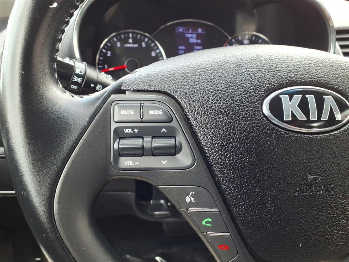 2015 Bright Silver Kia Forte EX (KNAFX4A84F5) with an 2.0L 4 Cylinder Fuel Injected engine, Automatic transmission, located at 50 Eastern Blvd., Essex, MD, 21221, (410) 686-3444, 39.304367, -76.484947 - Photo#19