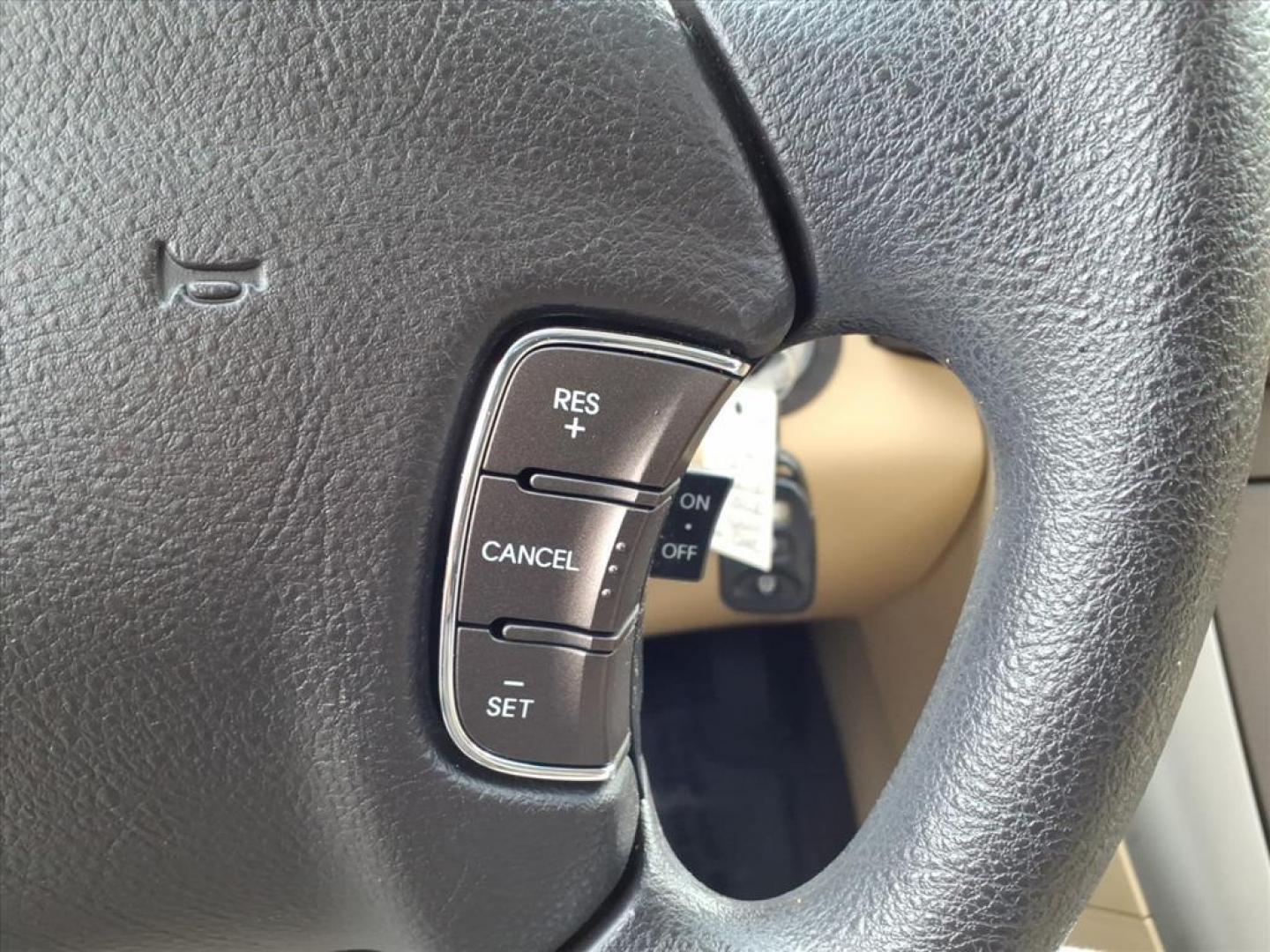 2009 Slate Blue Hyundai SONATA GLS (5NPET46C79H) with an 2.4L 4 Cylinder Fuel Injected engine, Automatic transmission, located at 50 Eastern Blvd., Essex, MD, 21221, (410) 686-3444, 39.304367, -76.484947 - Photo#18