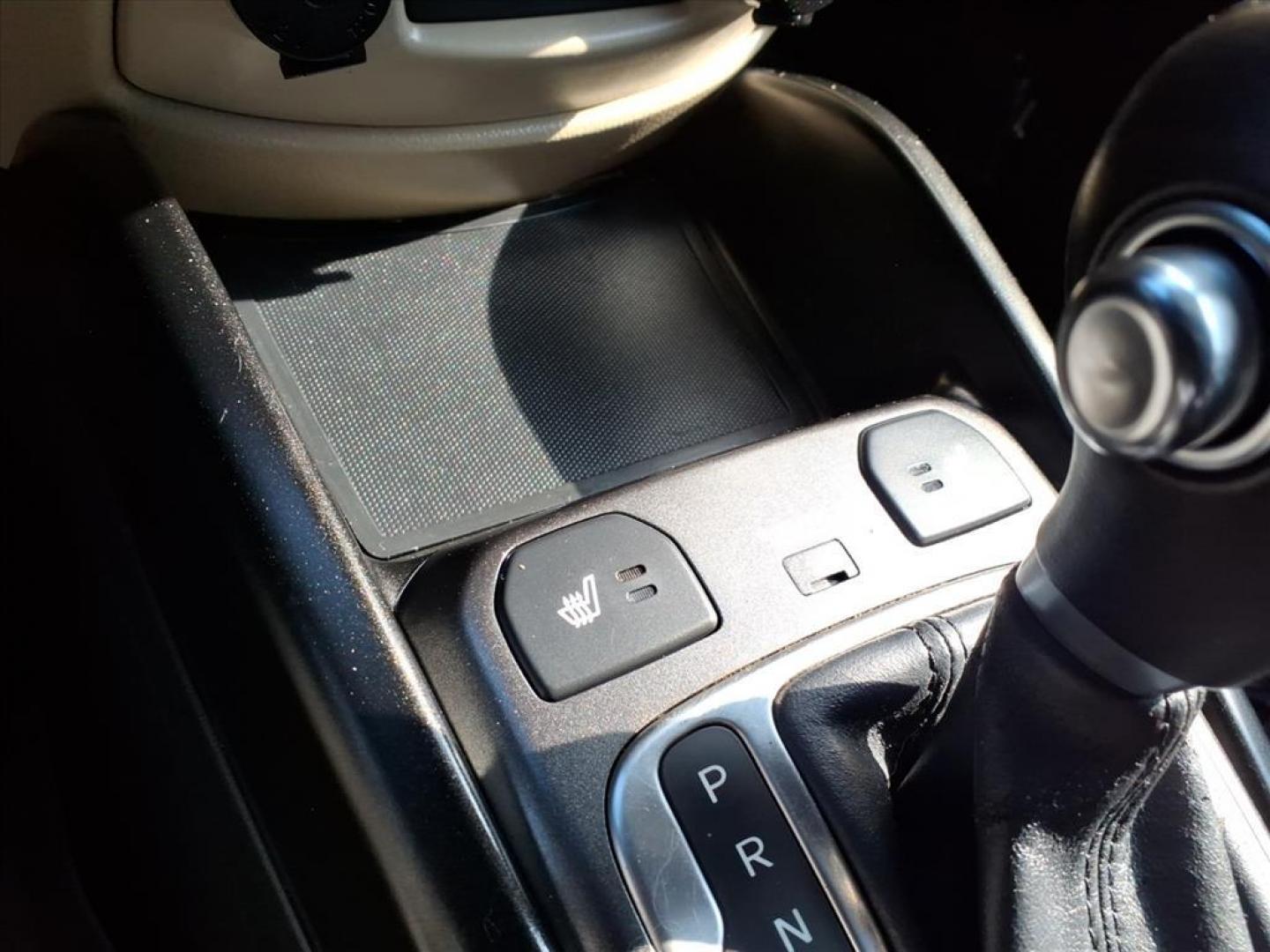 2013 Dune Kia Soul ! (KNDJT2A66D7) with an 2.0L 2.0L I4 164hp 148ft. lbs. Sequential-Port F.I. engine, 6-Speed Shiftable Automatic transmission, located at 50 Eastern Blvd., Essex, MD, 21221, (410) 686-3444, 39.304367, -76.484947 - Photo#25