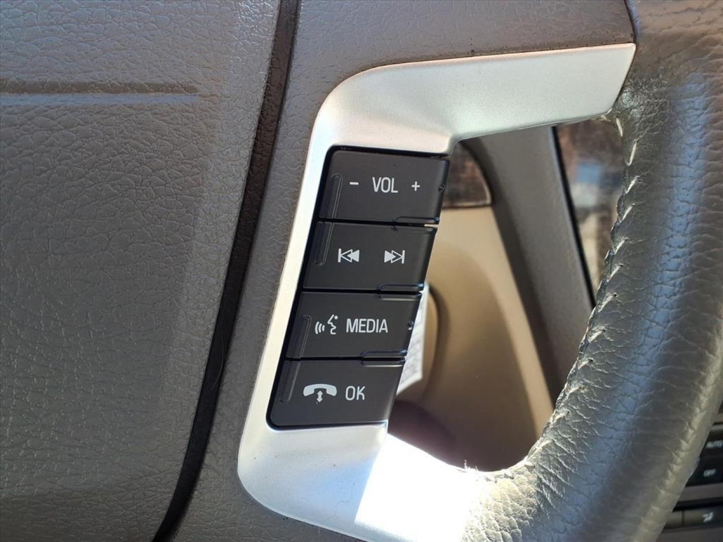 2009 Tuxedo Black Clearcoat Metallic Mercury Milan V6 Premier (3MEHM08109R) with an 3.0L 6 Cylinder Sequential-Port F.I. engine, Automatic transmission, located at 50 Eastern Blvd., Essex, MD, 21221, (410) 686-3444, 39.304367, -76.484947 - Photo#15