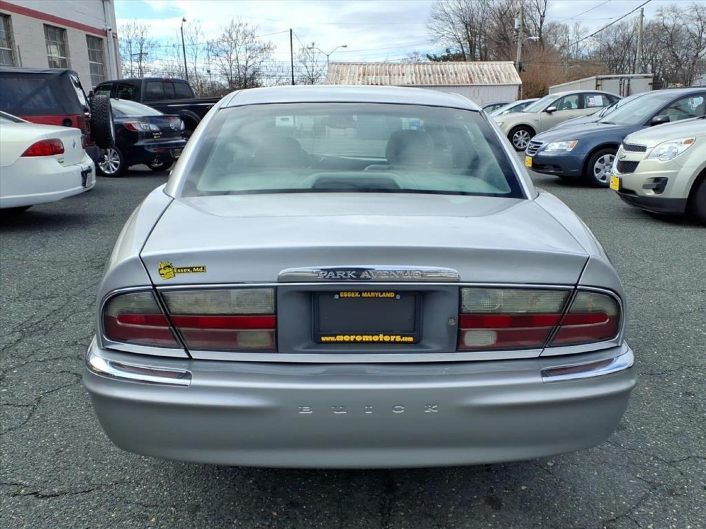 2005 Platinum Metallic Buick Park Avenue Base (1G4CW54K254) with an 3.8L 6 Cylinder Sequential-Port F.I. engine, Automatic transmission, located at 50 Eastern Blvd., Essex, MD, 21221, (410) 686-3444, 39.304367, -76.484947 - Photo#3