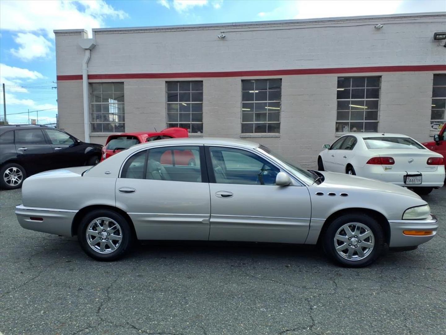 2005 Platinum Metallic Buick Park Avenue Base (1G4CW54K254) with an 3.8L 6 Cylinder Sequential-Port F.I. engine, Automatic transmission, located at 50 Eastern Blvd., Essex, MD, 21221, (410) 686-3444, 39.304367, -76.484947 - Photo#5