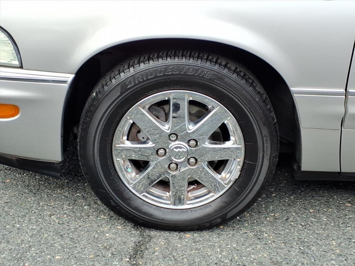 2005 Platinum Metallic Buick Park Avenue Base (1G4CW54K254) with an 3.8L 6 Cylinder Sequential-Port F.I. engine, Automatic transmission, located at 50 Eastern Blvd., Essex, MD, 21221, (410) 686-3444, 39.304367, -76.484947 - Photo#8