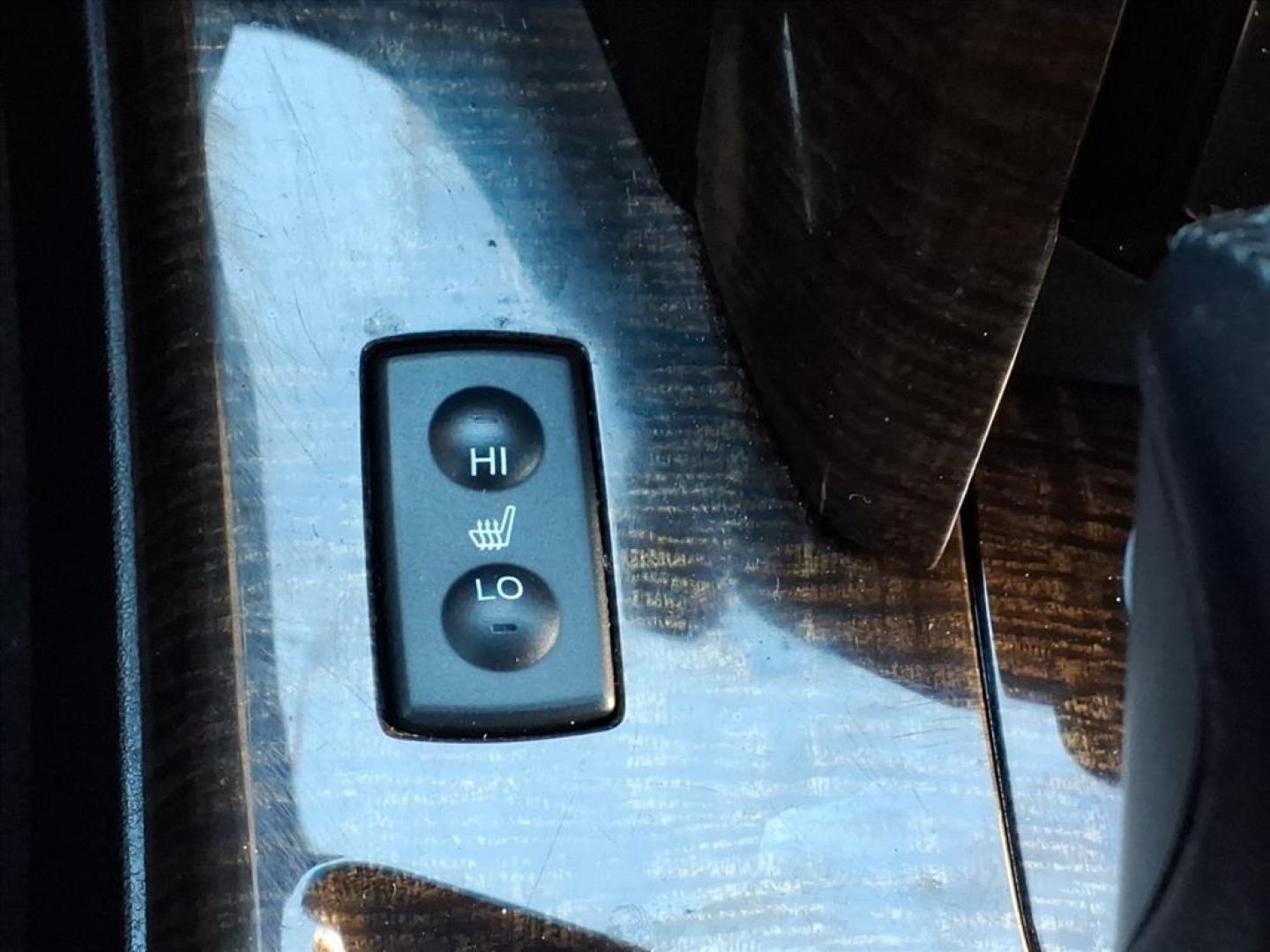 2011 Crystal Black Pearl Acura MDX SH-AWD (2HNYD2H2XBH) with an 3.7L 6 Cylinder Sequential-Port F.I. engine, ATV6 transmission, located at 50 Eastern Blvd., Essex, MD, 21221, (410) 686-3444, 39.304367, -76.484947 - Photo#18