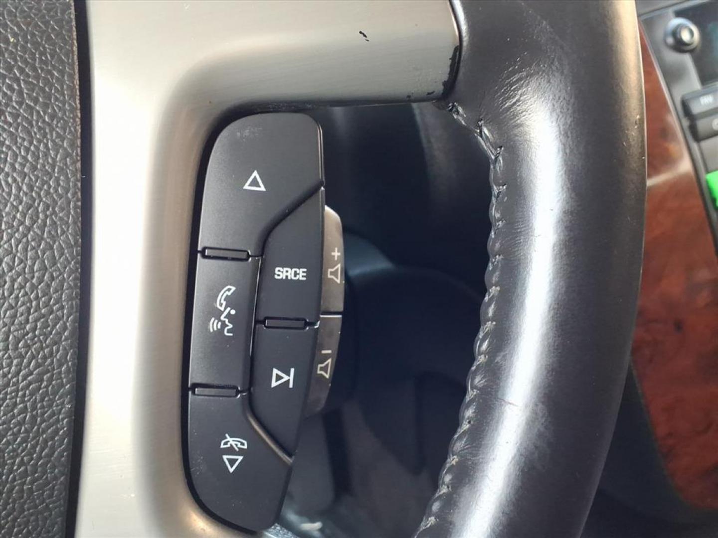 2011 Black 41u Chevrolet Suburban LS (1GNSKHE31BR) with an 5.3L 8 Cylinder Sequential-Port F.I. engine, Automatic transmission, located at 50 Eastern Blvd., Essex, MD, 21221, (410) 686-3444, 39.304367, -76.484947 - Photo#17