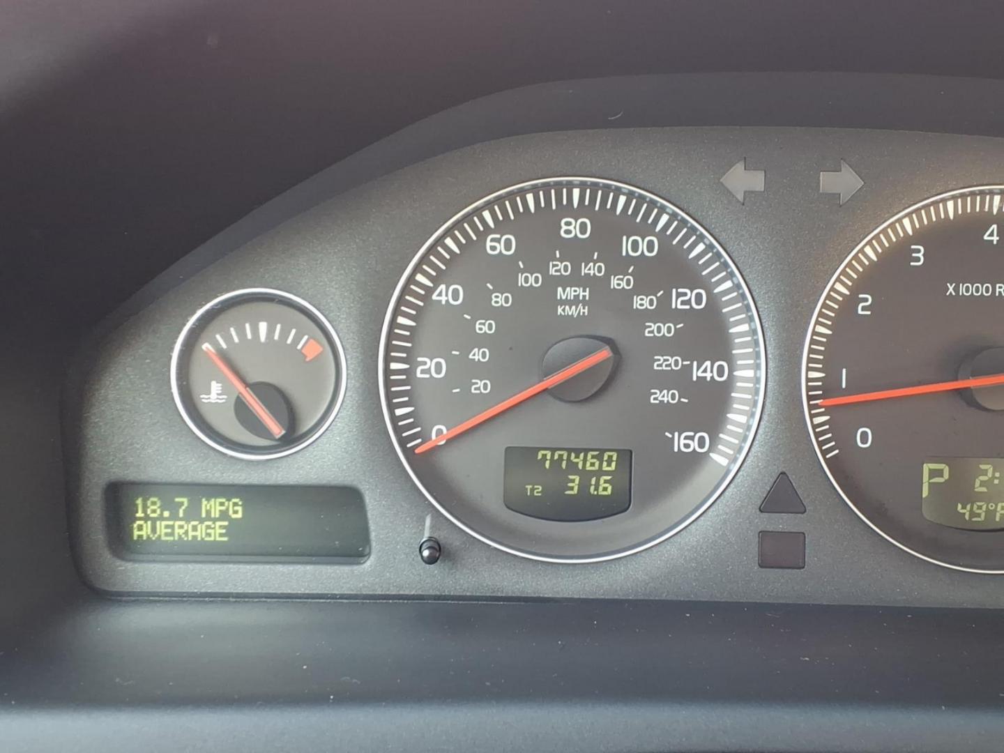 2007 Titanium Gray Metallic Volvo S60 2.5T (YV1RH592272) with an 2.5L 5 Cylinder Fuel Injected Turbo engine, 5 AT transmission, located at 50 Eastern Blvd., Essex, MD, 21221, (410) 686-3444, 39.304367, -76.484947 - Photo#19