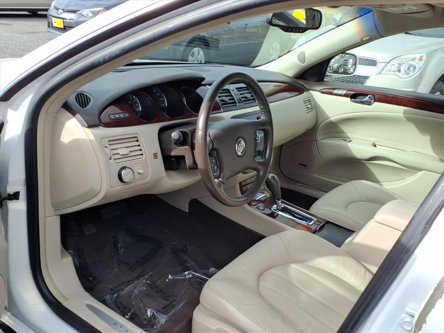 2007 White Opal Buick Lucerne CXL V6 (1G4HD57297U) with an 3.8L 6 Cylinder Sequential-Port F.I. engine, Automatic transmission, located at 50 Eastern Blvd., Essex, MD, 21221, (410) 686-3444, 39.304367, -76.484947 - Photo#10