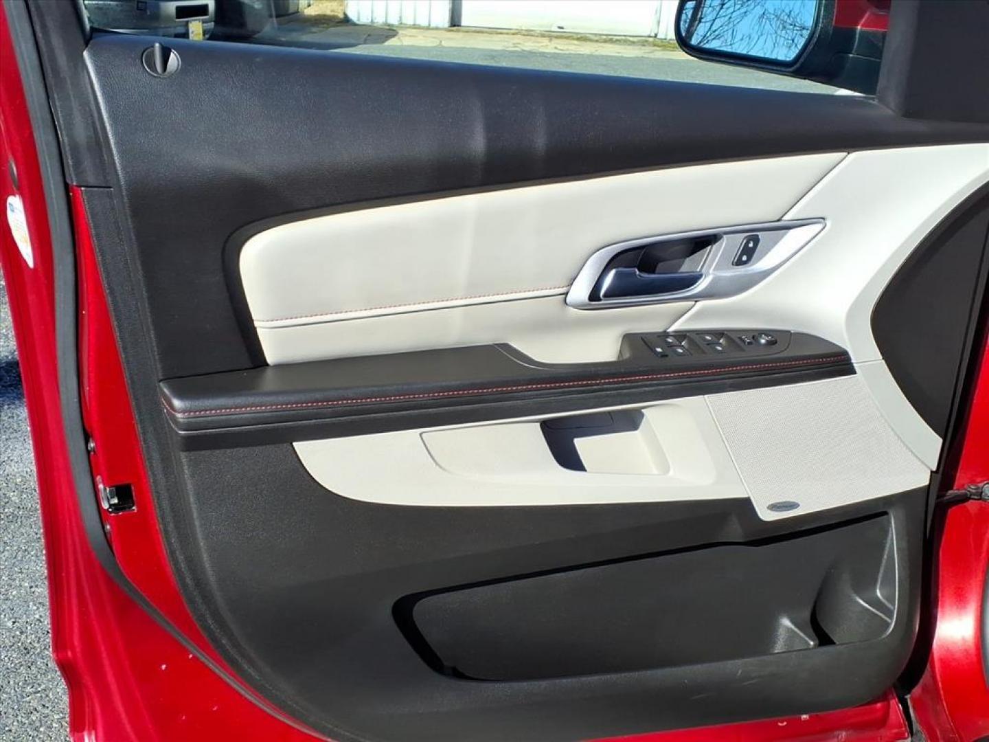 2014 Crystal Red Tintcoat GMC Terrain SLT-1 (2GKFLXE3XE6) with an 3.6L 6 Cylinder Fuel Injected engine, ATAWD transmission, located at 50 Eastern Blvd., Essex, MD, 21221, (410) 686-3444, 39.304367, -76.484947 - Photo#9