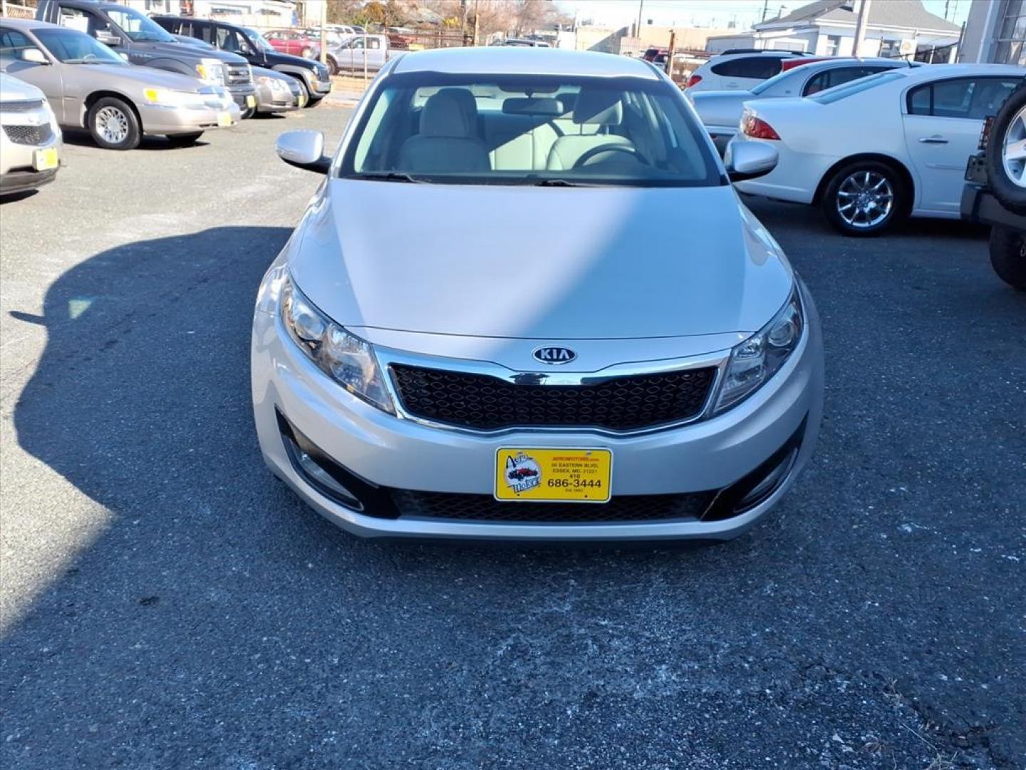 2012 Bright Silver Kia Optima LX (5XXGM4A70CG) with an 2.4L 2.4L I4 200hp 186ft. lbs. Fuel Injected engine, 6-Speed Automatic Sportmatic transmission, located at 50 Eastern Blvd., Essex, MD, 21221, (410) 686-3444, 39.304367, -76.484947 - Photo#6