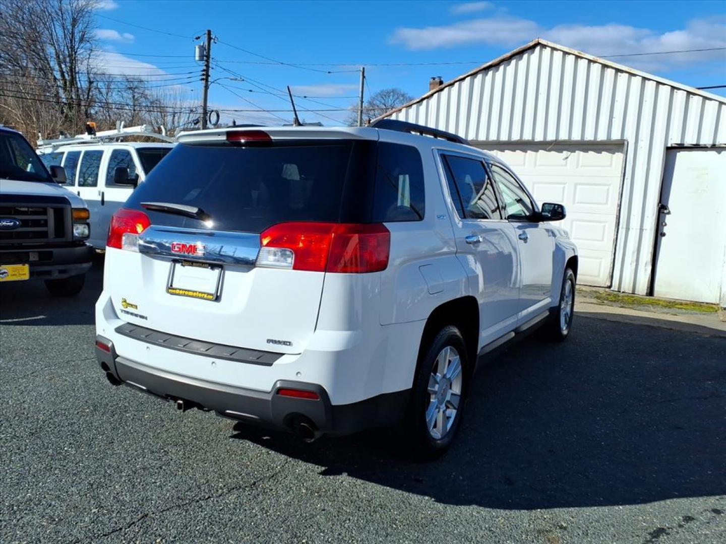 2013 Summit White GMC Terrain SLT-1 (2GKFLVE38D6) with an 3.6L 6 Cylinder Fuel Injected engine, ATAWD transmission, located at 50 Eastern Blvd., Essex, MD, 21221, (410) 686-3444, 39.304367, -76.484947 - Photo#5