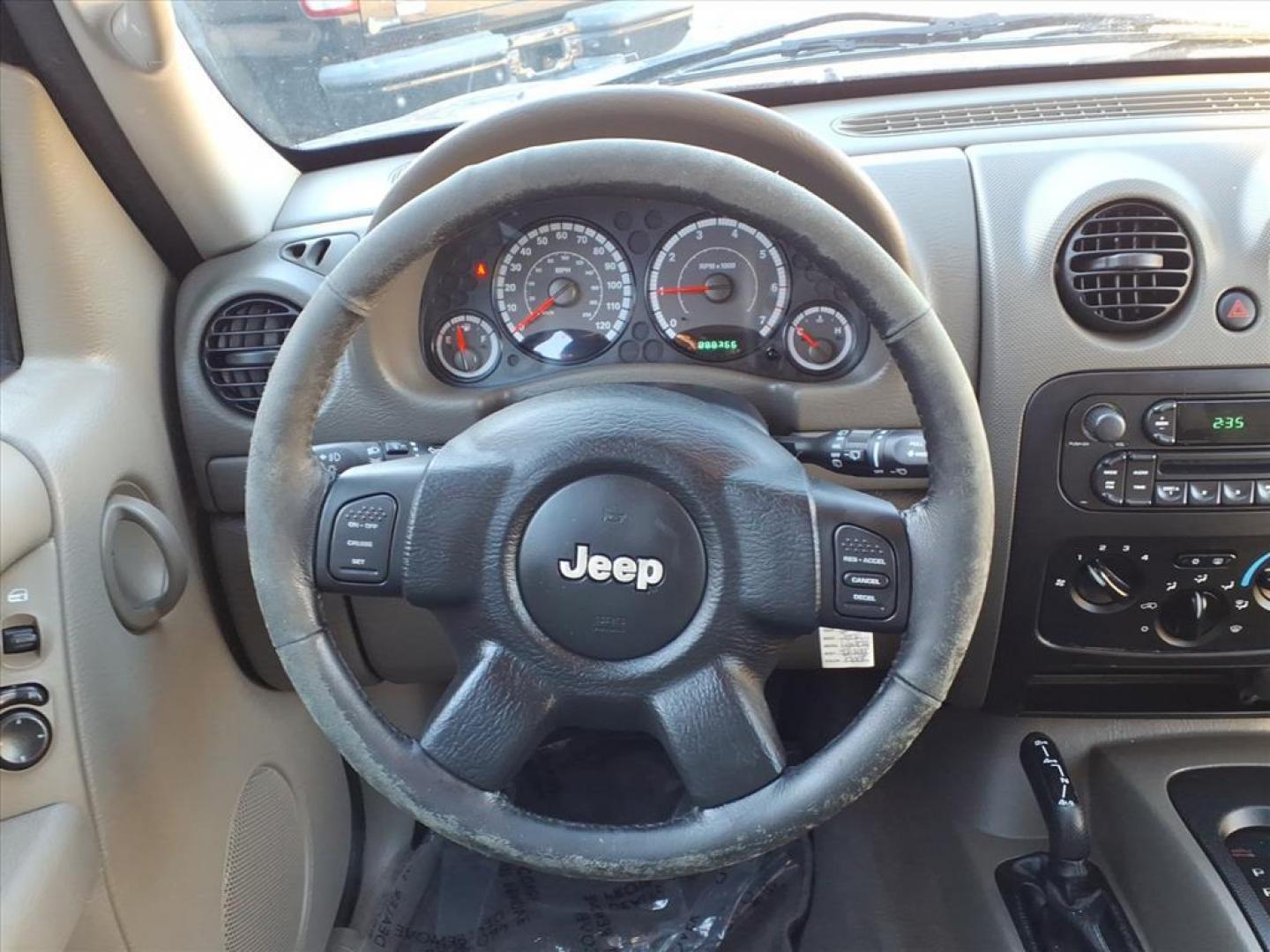 2005 Black Clearcoat Jeep Liberty Sport (1J4GL48K75W) with an 3.7L 6 Cylinder Fuel Injected engine, Automatic transmission, located at 50 Eastern Blvd., Essex, MD, 21221, (410) 686-3444, 39.304367, -76.484947 - Photo#13