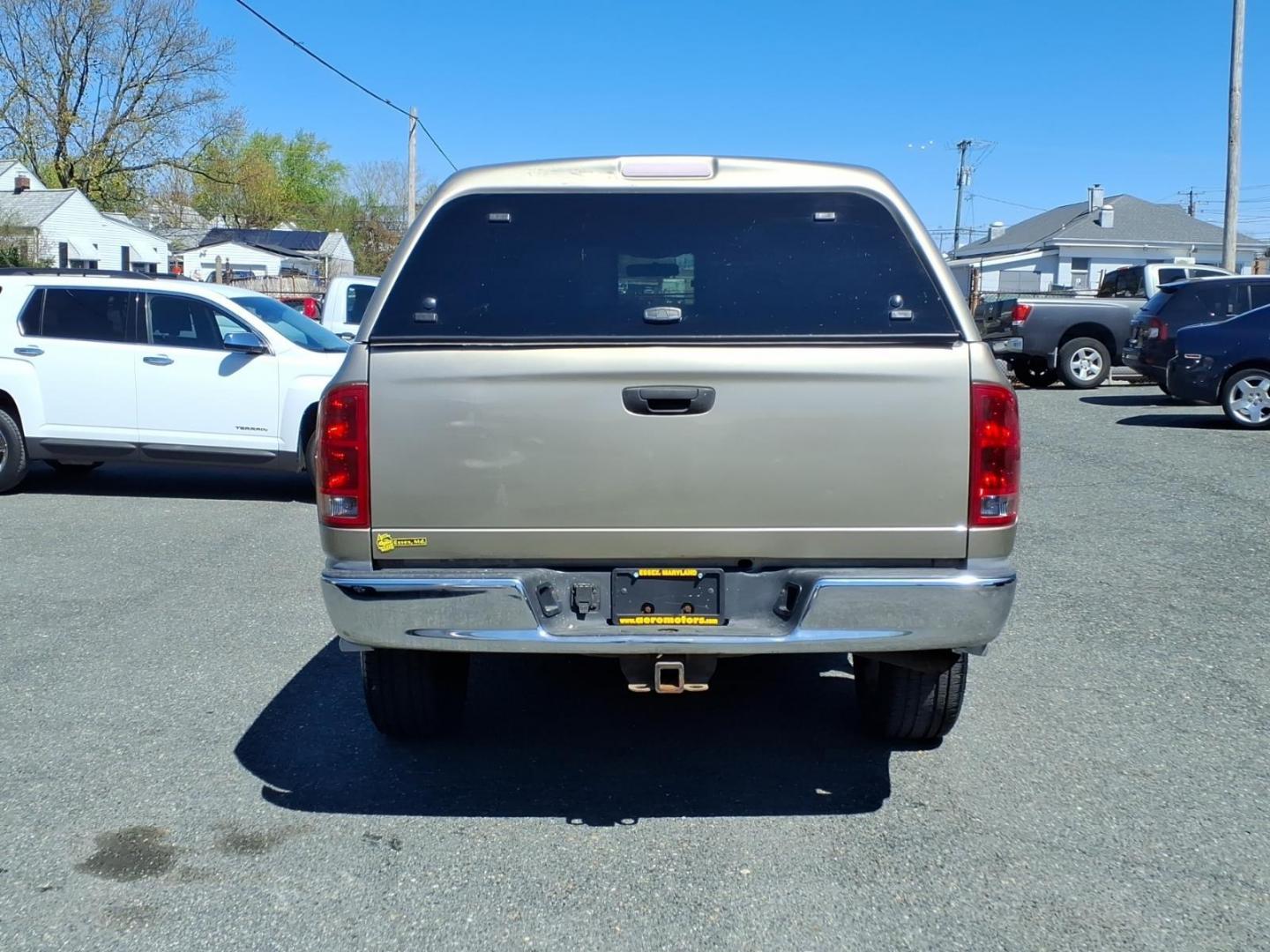 2003 Tan Dodge Ram 1500 ST (1D7HU16N73J) with an 4.7L 4.7L V8 240hp 300ft. lbs. Fuel Injected engine, 5-Speed Automatic transmission, located at 50 Eastern Blvd., Essex, MD, 21221, (410) 686-3444, 39.304367, -76.484947 - Photo#3