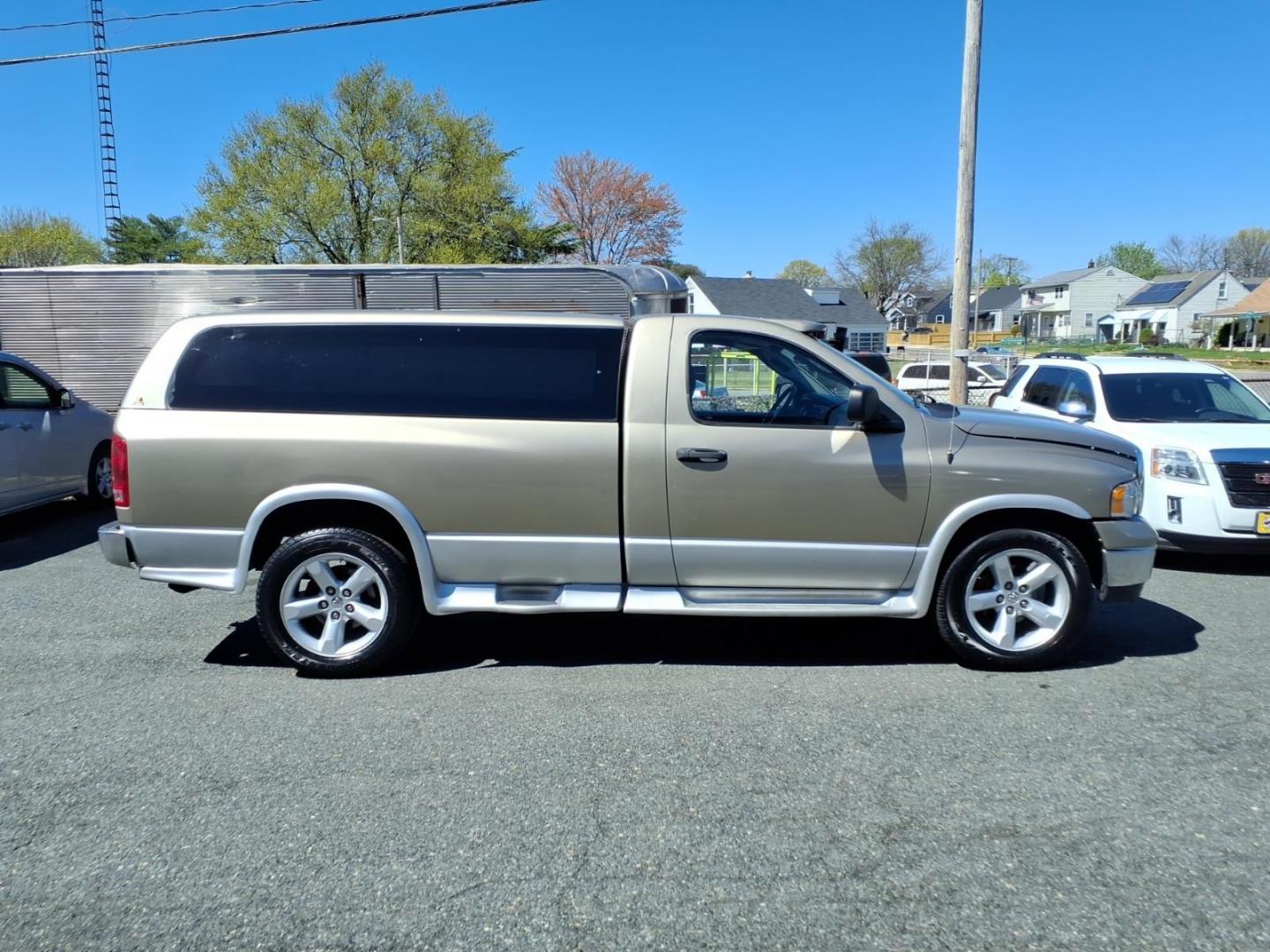 2003 Tan Dodge Ram 1500 ST (1D7HU16N73J) with an 4.7L 4.7L V8 240hp 300ft. lbs. Fuel Injected engine, 5-Speed Automatic transmission, located at 50 Eastern Blvd., Essex, MD, 21221, (410) 686-3444, 39.304367, -76.484947 - Photo#5