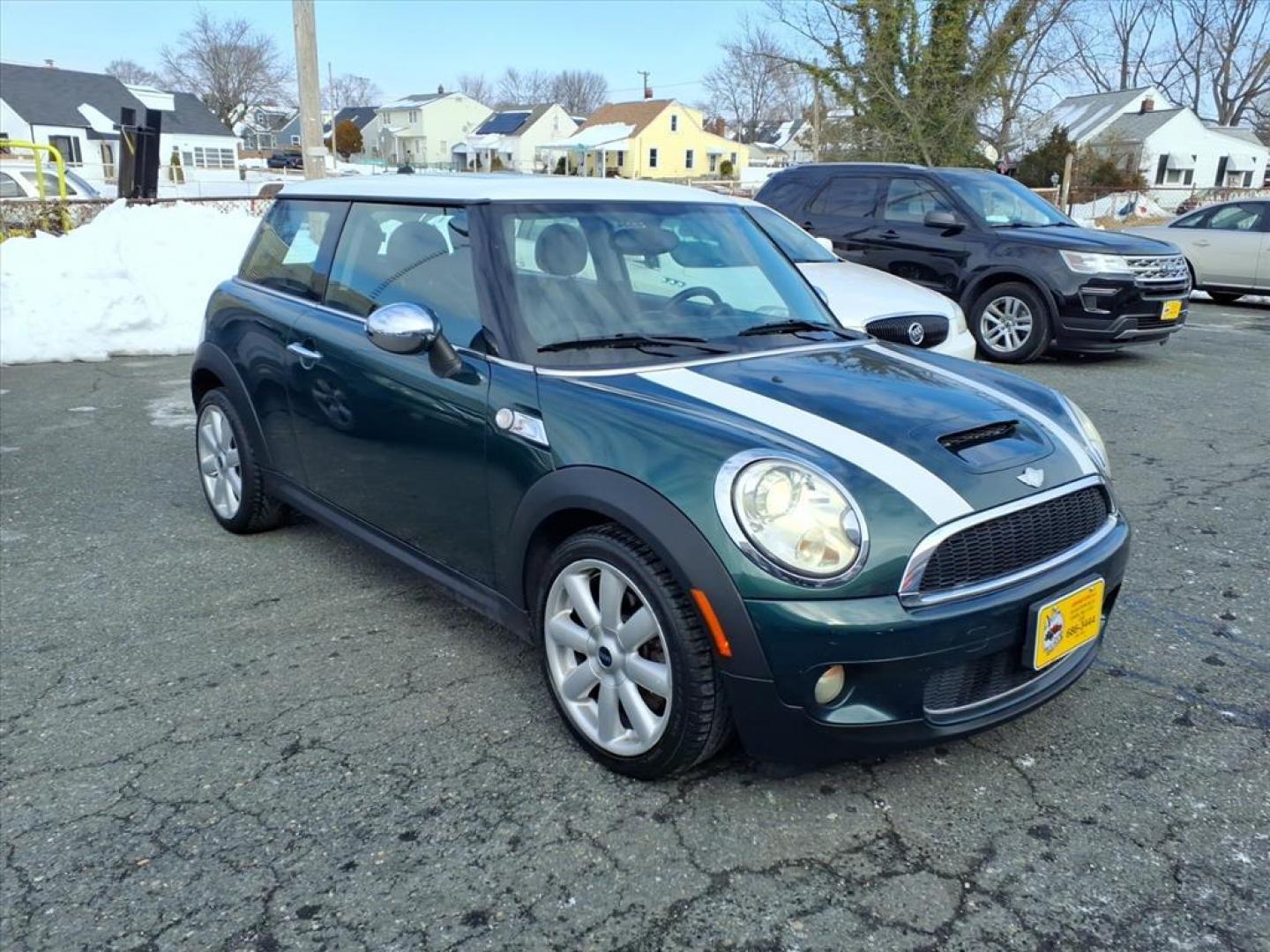 2007 British Racing Green Metallic MINI Cooper S (WMWMF73527T) with an 1.6L 1.6L Turbocharged I4 172hp 177ft. lbs. Turbocharged engine, 6-Speed Manual transmission, located at 50 Eastern Blvd., Essex, MD, 21221, (410) 686-3444, 39.304367, -76.484947 - Photo#6