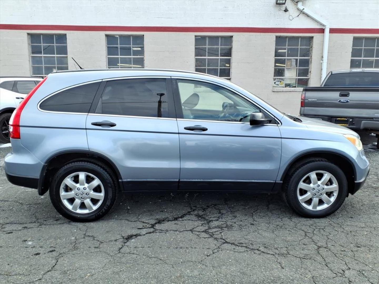 2008 Glacier Blue Metallic Honda CR-V EX (JHLRE38598C) with an 2.4L 2.4L I4 166hp 161ft. lbs. Sequential-Port F.I. engine, 5-Speed Automatic transmission, located at 50 Eastern Blvd., Essex, MD, 21221, (410) 686-3444, 39.304367, -76.484947 - Photo#5