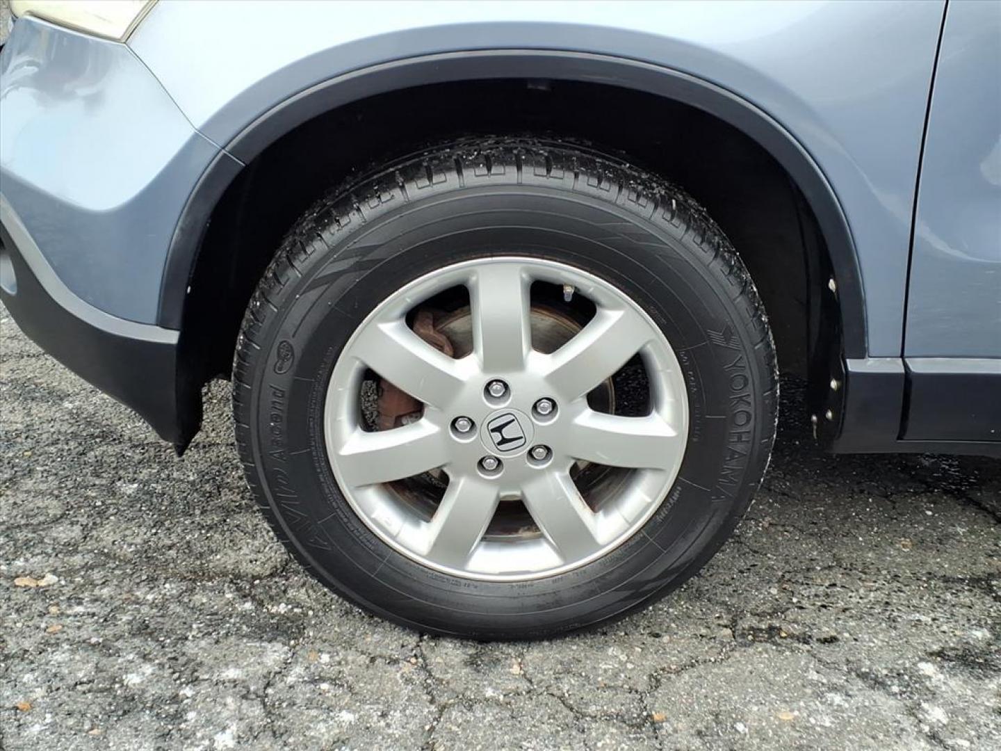 2008 Glacier Blue Metallic Honda CR-V EX (JHLRE38598C) with an 2.4L 2.4L I4 166hp 161ft. lbs. Sequential-Port F.I. engine, 5-Speed Automatic transmission, located at 50 Eastern Blvd., Essex, MD, 21221, (410) 686-3444, 39.304367, -76.484947 - Photo#8