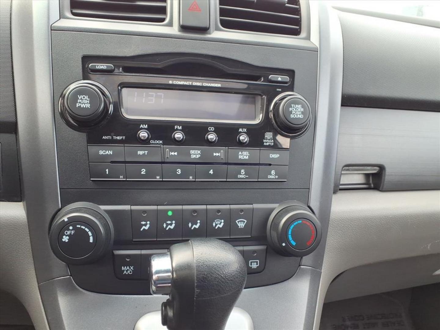 2008 Glacier Blue Metallic Honda CR-V EX (JHLRE38598C) with an 2.4L 2.4L I4 166hp 161ft. lbs. Sequential-Port F.I. engine, 5-Speed Automatic transmission, located at 50 Eastern Blvd., Essex, MD, 21221, (410) 686-3444, 39.304367, -76.484947 - Photo#18