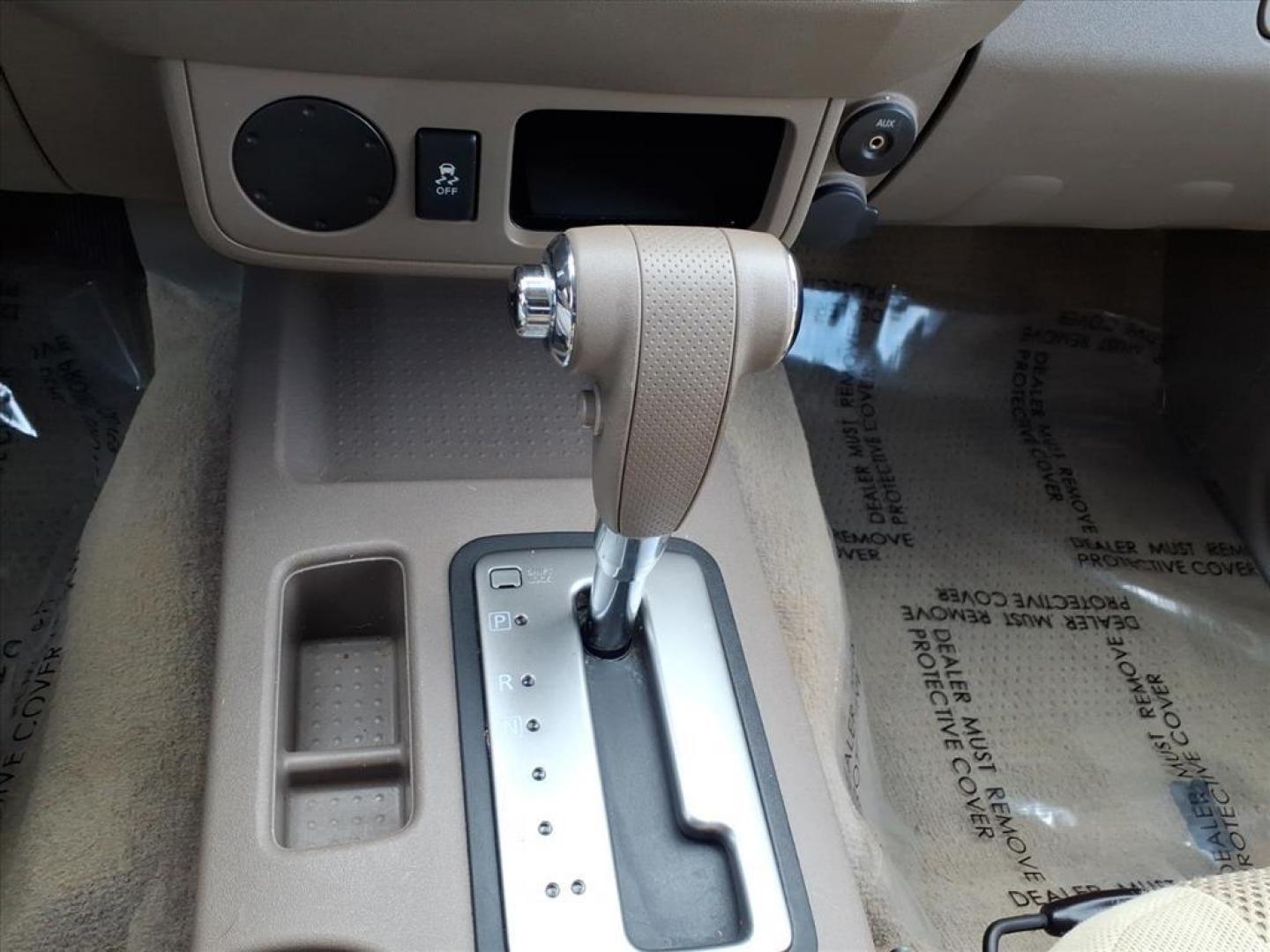 2012 Red Brick Nissan Frontier SL (1N6AD0ER1CC) with an 4.0L 4.0L V6 261hp 281ft. lbs. Fuel Injected engine, 5-Speed Automatic transmission, located at 50 Eastern Blvd., Essex, MD, 21221, (410) 686-3444, 39.304367, -76.484947 - Photo#17