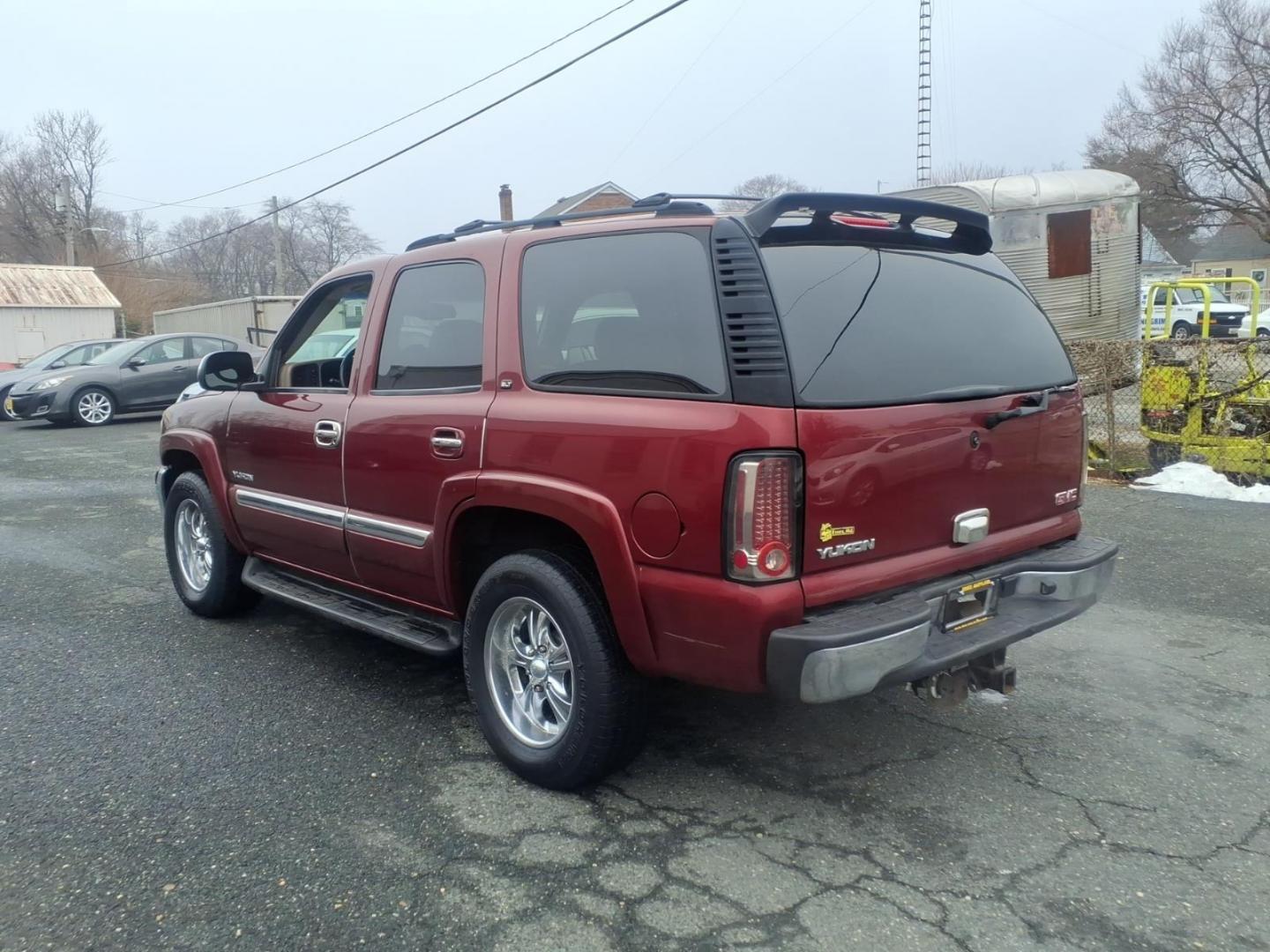 2003 Burg GMC Yukon SLT (1GKEK13Z63J) with an 5.3L 5.3L V8 OHV 16V FI Engine Fuel Injected engine, 4-Speed Automatic transmission, located at 50 Eastern Blvd., Essex, MD, 21221, (410) 686-3444, 39.304367, -76.484947 - Photo#2