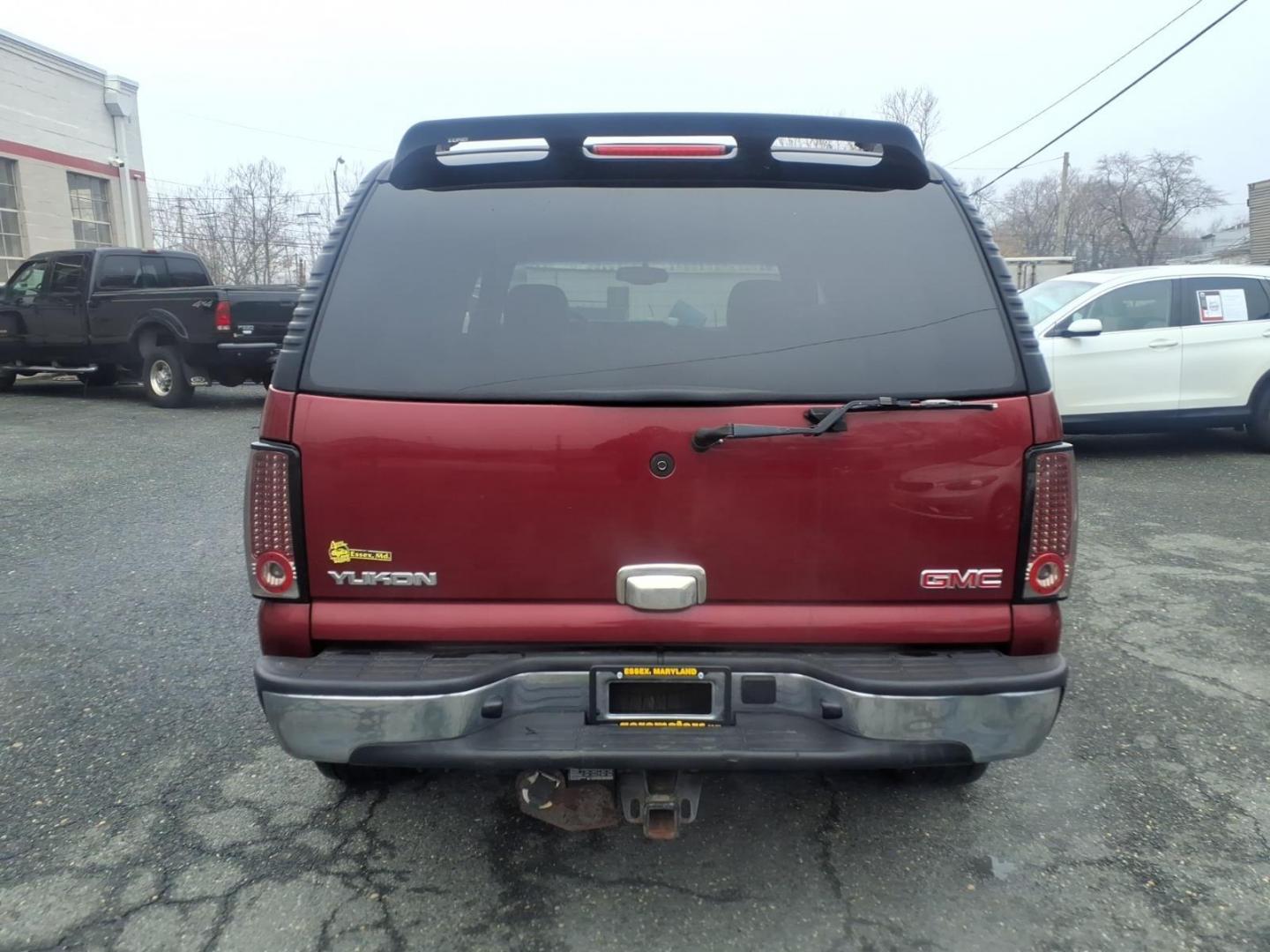 2003 Burg GMC Yukon SLT (1GKEK13Z63J) with an 5.3L 5.3L V8 OHV 16V FI Engine Fuel Injected engine, 4-Speed Automatic transmission, located at 50 Eastern Blvd., Essex, MD, 21221, (410) 686-3444, 39.304367, -76.484947 - Photo#3