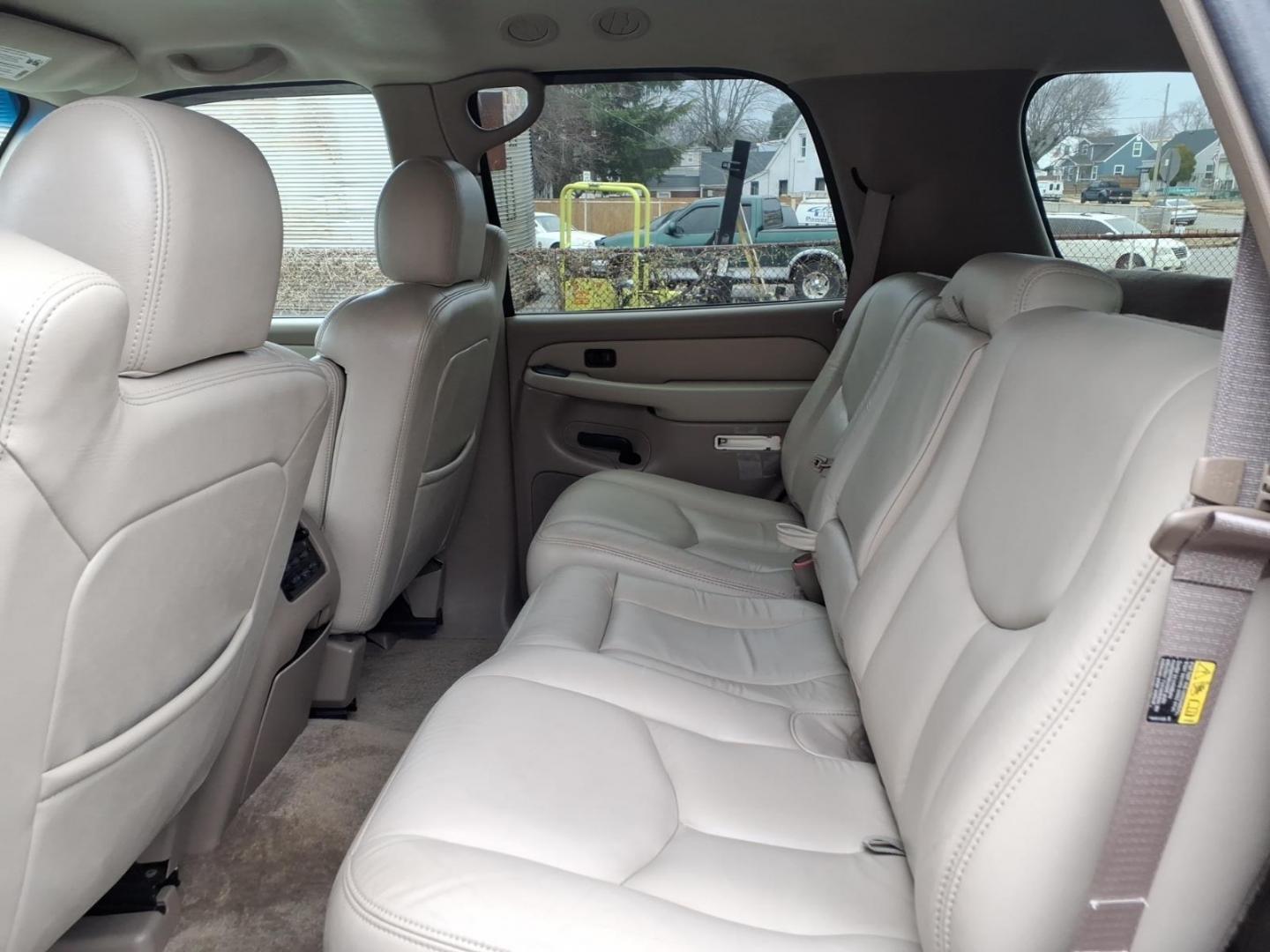 2003 Burg GMC Yukon SLT (1GKEK13Z63J) with an 5.3L 5.3L V8 OHV 16V FI Engine Fuel Injected engine, 4-Speed Automatic transmission, located at 50 Eastern Blvd., Essex, MD, 21221, (410) 686-3444, 39.304367, -76.484947 - Photo#11