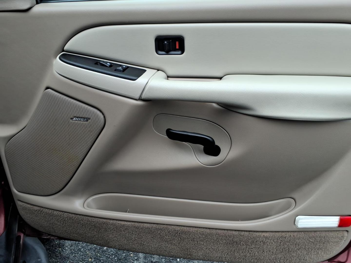 2003 Burg GMC Yukon SLT (1GKEK13Z63J) with an 5.3L 5.3L V8 OHV 16V FI Engine Fuel Injected engine, 4-Speed Automatic transmission, located at 50 Eastern Blvd., Essex, MD, 21221, (410) 686-3444, 39.304367, -76.484947 - Photo#14