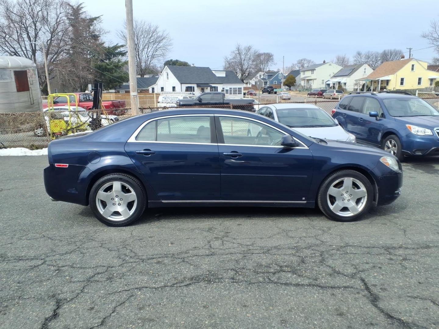 2009 Blue Chevrolet Malibu LT (1G1ZJ577594) with an 3.6L 3.6L V6 252hp 251ft. lbs. Sequential-Port F.I. engine, 6-Speed Shiftable Automatic transmission, located at 50 Eastern Blvd., Essex, MD, 21221, (410) 686-3444, 39.304367, -76.484947 - Photo#5