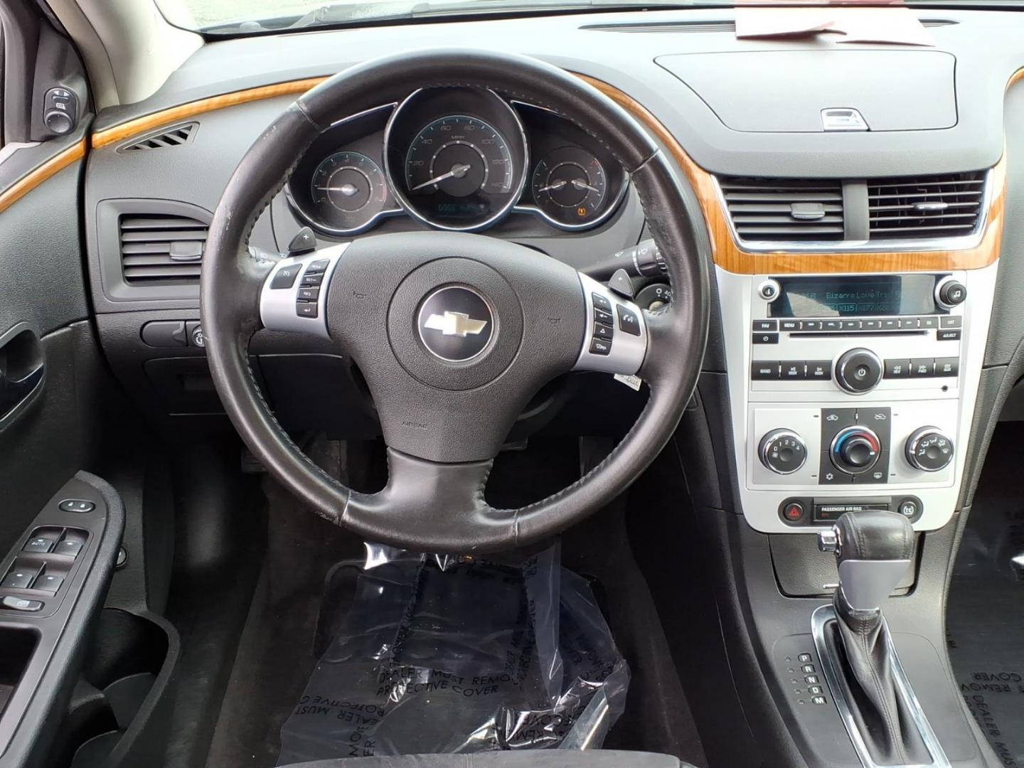 2009 Blue Chevrolet Malibu LT (1G1ZJ577594) with an 3.6L 3.6L V6 252hp 251ft. lbs. Sequential-Port F.I. engine, 6-Speed Shiftable Automatic transmission, located at 50 Eastern Blvd., Essex, MD, 21221, (410) 686-3444, 39.304367, -76.484947 - Photo#13