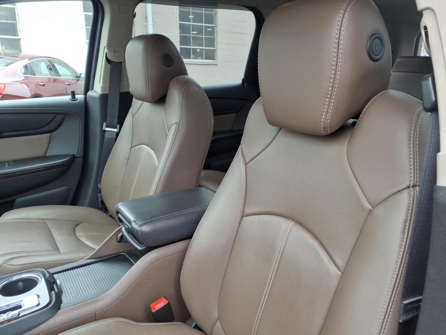 2016 Blue GMC Acadia SLT-1 (1GKKRRKD2GJ) with an 3.6L 3.6L V6 281hp 266ft. lbs. Fuel Injected engine, 6-Speed Shiftable Automatic transmission, located at 50 Eastern Blvd., Essex, MD, 21221, (410) 686-3444, 39.304367, -76.484947 - Photo#8