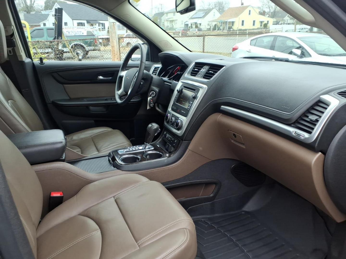 2016 Blue GMC Acadia SLT-1 (1GKKRRKD2GJ) with an 3.6L 3.6L V6 281hp 266ft. lbs. Fuel Injected engine, 6-Speed Shiftable Automatic transmission, located at 50 Eastern Blvd., Essex, MD, 21221, (410) 686-3444, 39.304367, -76.484947 - Photo#17