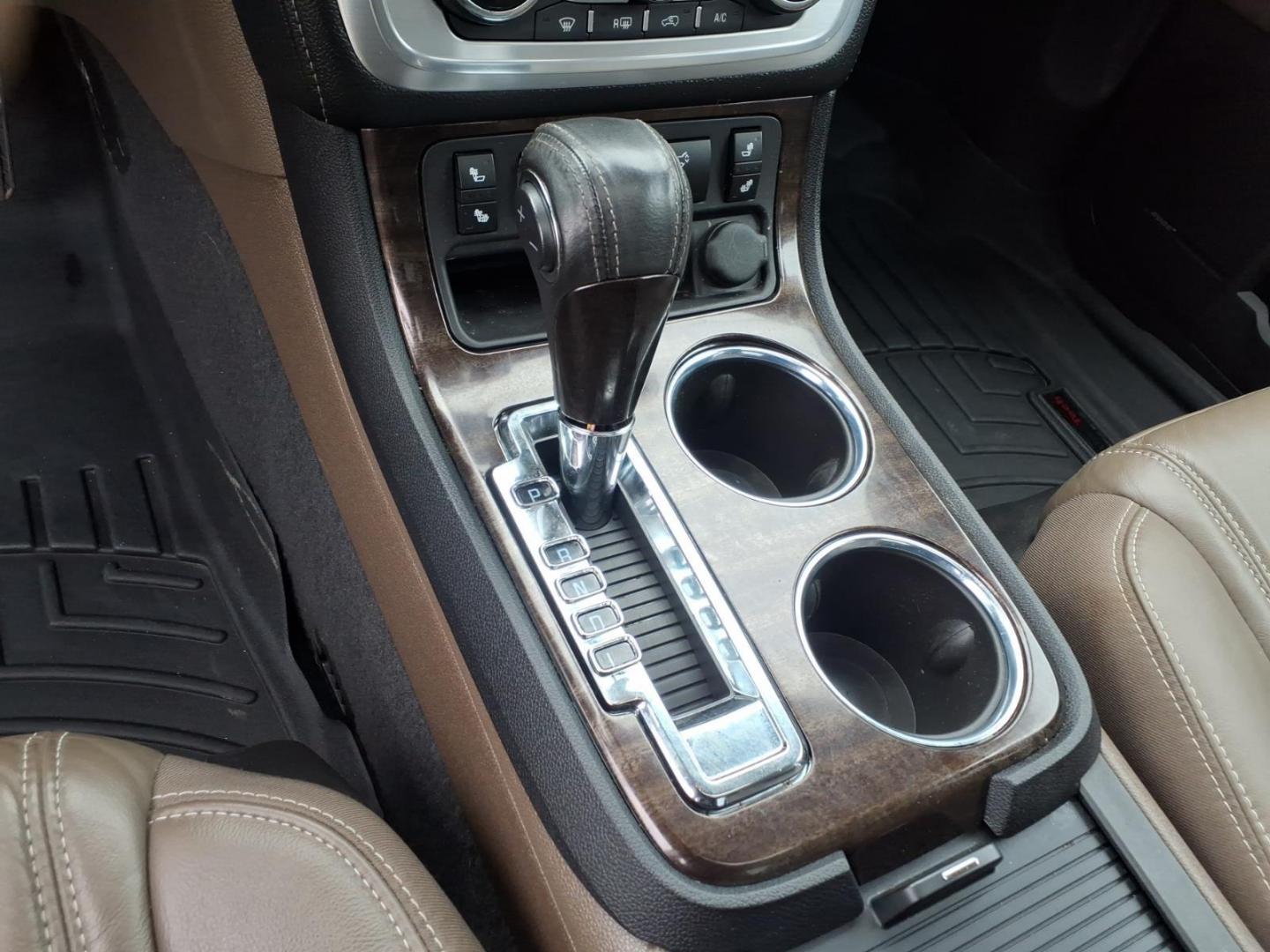 2016 Blue GMC Acadia SLT-1 (1GKKRRKD2GJ) with an 3.6L 3.6L V6 281hp 266ft. lbs. Fuel Injected engine, 6-Speed Shiftable Automatic transmission, located at 50 Eastern Blvd., Essex, MD, 21221, (410) 686-3444, 39.304367, -76.484947 - Photo#22