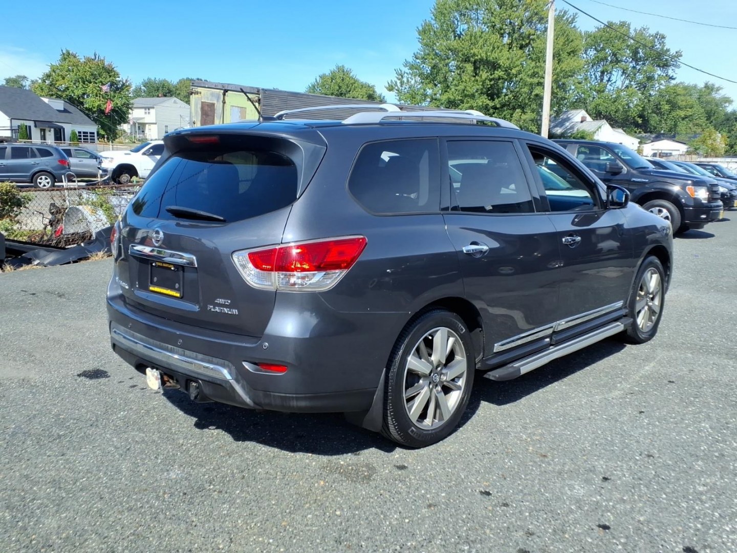 2013 Dark Slate Nissan Pathfinder Platinum (5N1AR2MM4DC) with an 3.5L 3.5L V6 260hp 240ft. lbs. Sequential-Port F.I. engine, CVT transmission, located at 50 Eastern Blvd., Essex, MD, 21221, (410) 686-3444, 39.304367, -76.484947- Photo#4