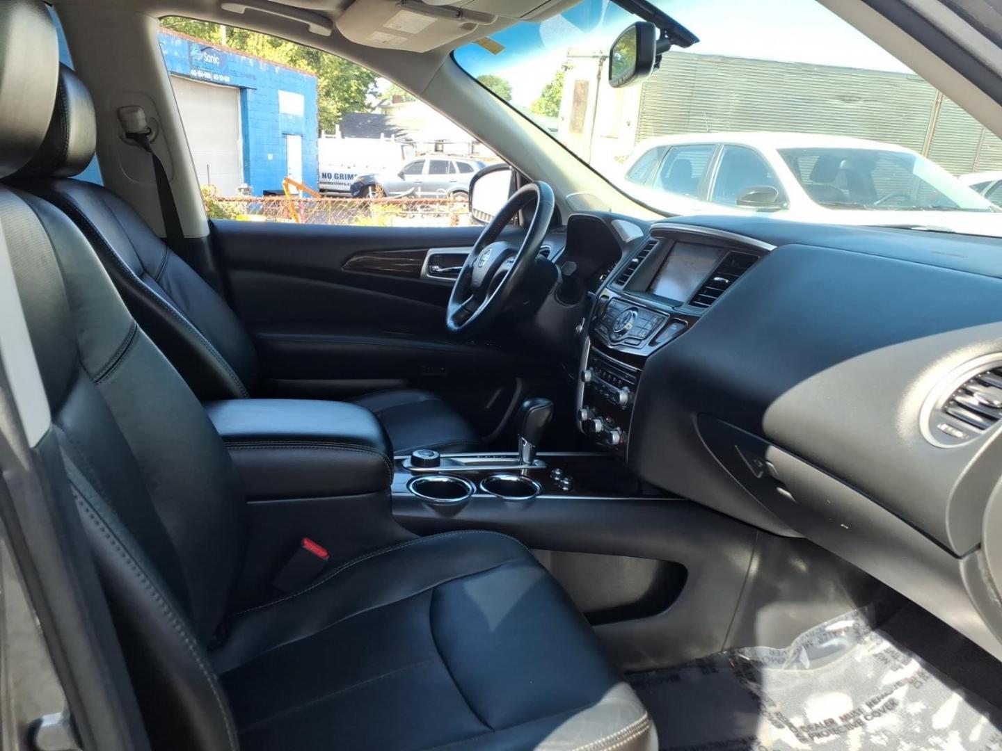 2013 Dark Slate Nissan Pathfinder Platinum (5N1AR2MM4DC) with an 3.5L 3.5L V6 260hp 240ft. lbs. Sequential-Port F.I. engine, CVT transmission, located at 50 Eastern Blvd., Essex, MD, 21221, (410) 686-3444, 39.304367, -76.484947- Photo#13