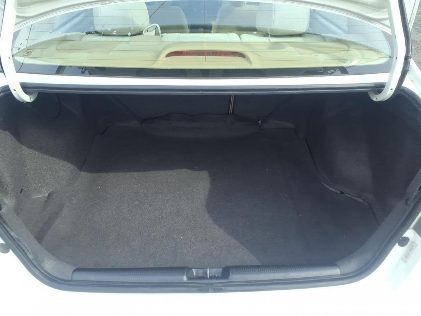 2004 White Honda Civic (2HGES257X4H) with an 1.7L 4 Cylinder Fuel Injected engine, Automatic transmission, located at 50 Eastern Blvd., Essex, MD, 21221, (410) 686-3444, 39.304367, -76.484947 - Photo#14