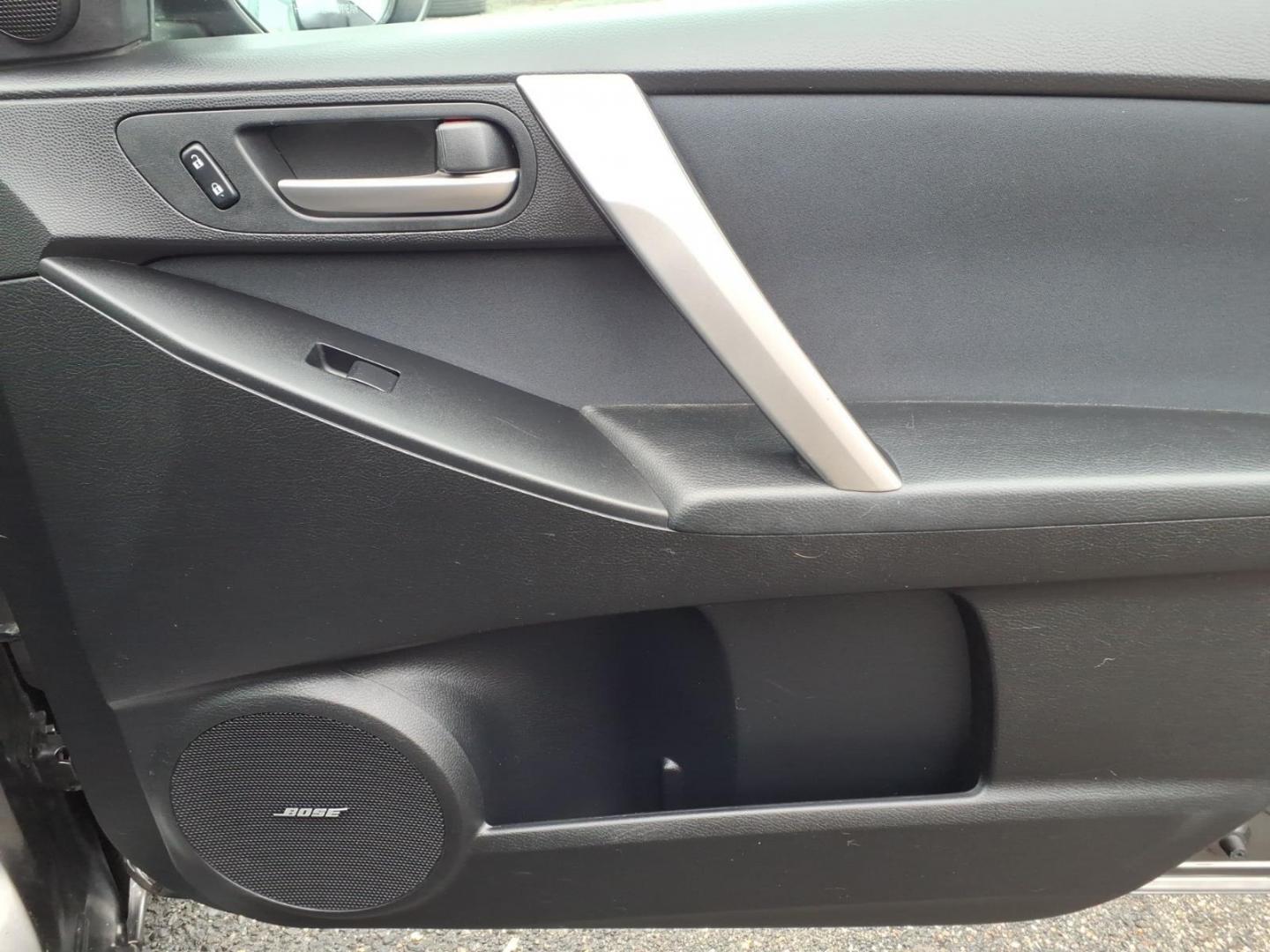 2010 Gray Mazda Mazda3 (JM1BL1S6XA1) with an 2.5L 4 Cylinder Sequential-Port F.I. engine, Automatic transmission, located at 50 Eastern Blvd., Essex, MD, 21221, (410) 686-3444, 39.304367, -76.484947 - Photo#14