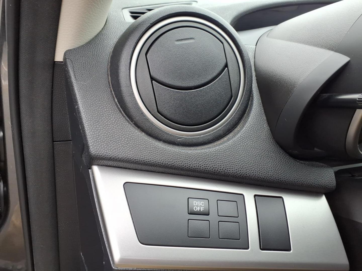 2010 Gray Mazda Mazda3 (JM1BL1S6XA1) with an 2.5L 4 Cylinder Sequential-Port F.I. engine, Automatic transmission, located at 50 Eastern Blvd., Essex, MD, 21221, (410) 686-3444, 39.304367, -76.484947 - Photo#19