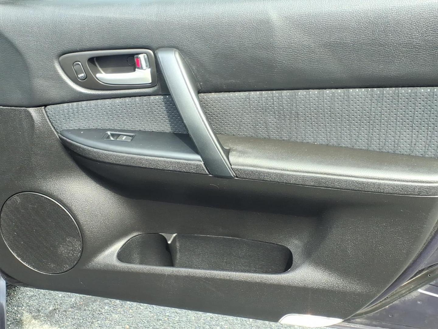 2007 Gray Mazda Mazda6 i Sport (1YVHP80C975) with an 2.3L 2.3L I4 156hp 154ft. lbs. Not Specified engine, 5-Speed Shiftable Automatic transmission, located at 50 Eastern Blvd., Essex, MD, 21221, (410) 686-3444, 39.304367, -76.484947 - Photo#13