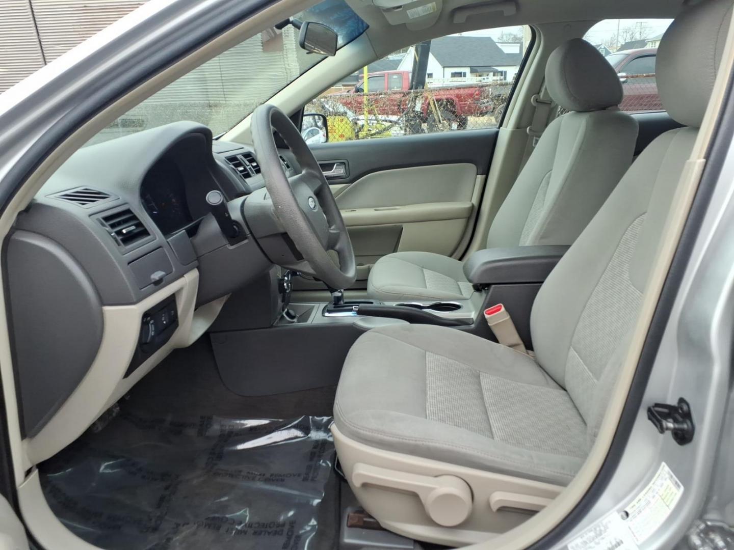 2012 Silver Ford Fusion S (3FAHP0GA3CR) with an 2.5L 2.5L I4 175hp 172ft. lbs. Sequential-Port F.I. engine, 6-Speed Automatic transmission, located at 50 Eastern Blvd., Essex, MD, 21221, (410) 686-3444, 39.304367, -76.484947 - Photo#7