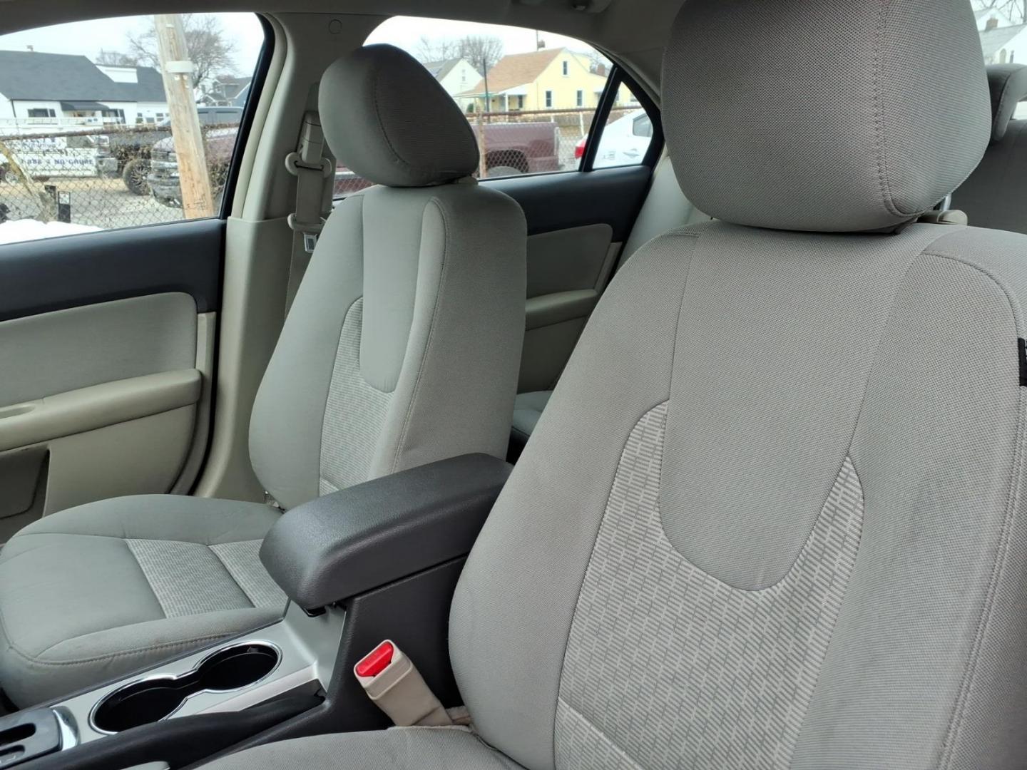 2012 Silver Ford Fusion S (3FAHP0GA3CR) with an 2.5L 2.5L I4 175hp 172ft. lbs. Sequential-Port F.I. engine, 6-Speed Automatic transmission, located at 50 Eastern Blvd., Essex, MD, 21221, (410) 686-3444, 39.304367, -76.484947 - Photo#9