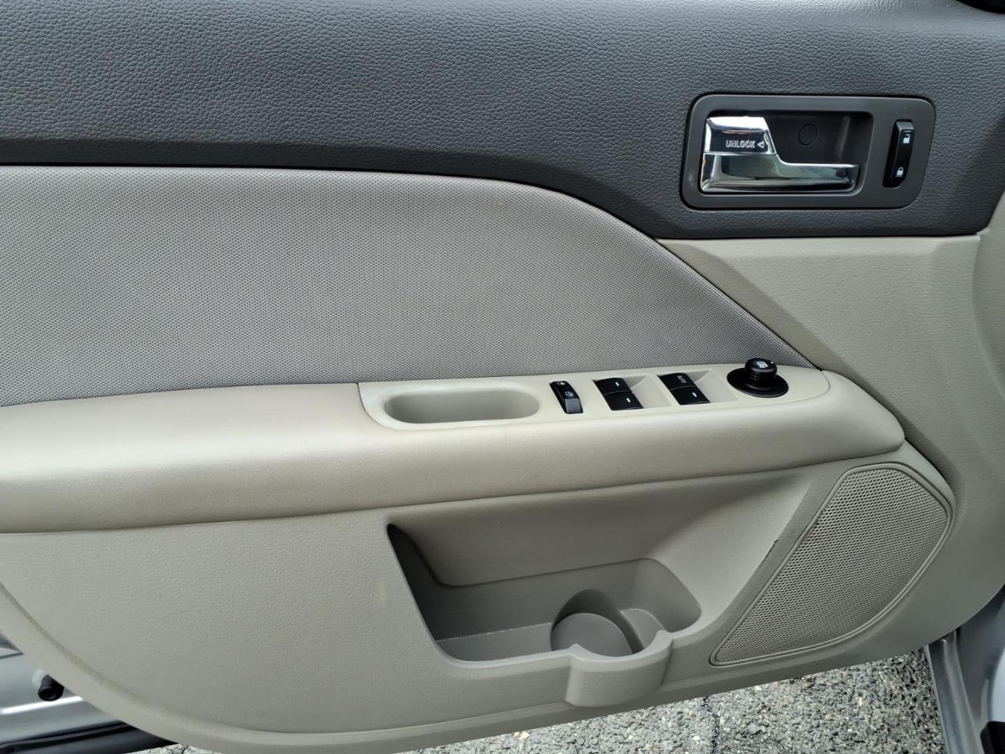 2012 Silver Ford Fusion S (3FAHP0GA3CR) with an 2.5L 2.5L I4 175hp 172ft. lbs. Sequential-Port F.I. engine, 6-Speed Automatic transmission, located at 50 Eastern Blvd., Essex, MD, 21221, (410) 686-3444, 39.304367, -76.484947 - Photo#10