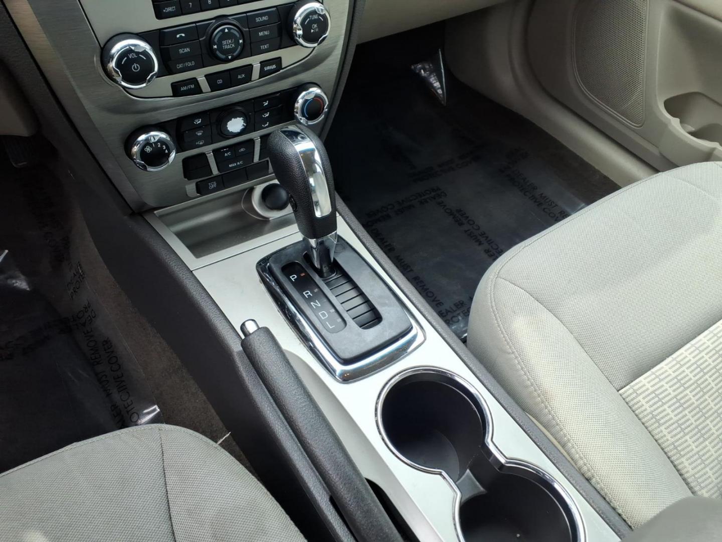 2012 Silver Ford Fusion S (3FAHP0GA3CR) with an 2.5L 2.5L I4 175hp 172ft. lbs. Sequential-Port F.I. engine, 6-Speed Automatic transmission, located at 50 Eastern Blvd., Essex, MD, 21221, (410) 686-3444, 39.304367, -76.484947 - Photo#19