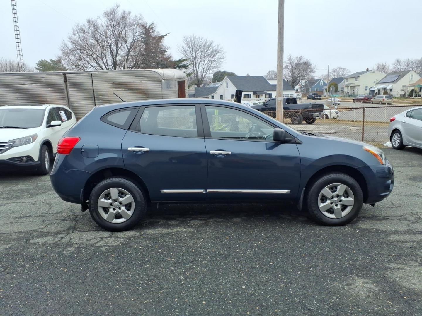 2014 Blue Nissan Rogue Select S (JN8AS5MV6EW) with an 2.5L 2.5L I4 170hp 175ft. lbs. Sequential-Port F.I. engine, CVT transmission, located at 50 Eastern Blvd., Essex, MD, 21221, (410) 686-3444, 39.304367, -76.484947 - Photo#5