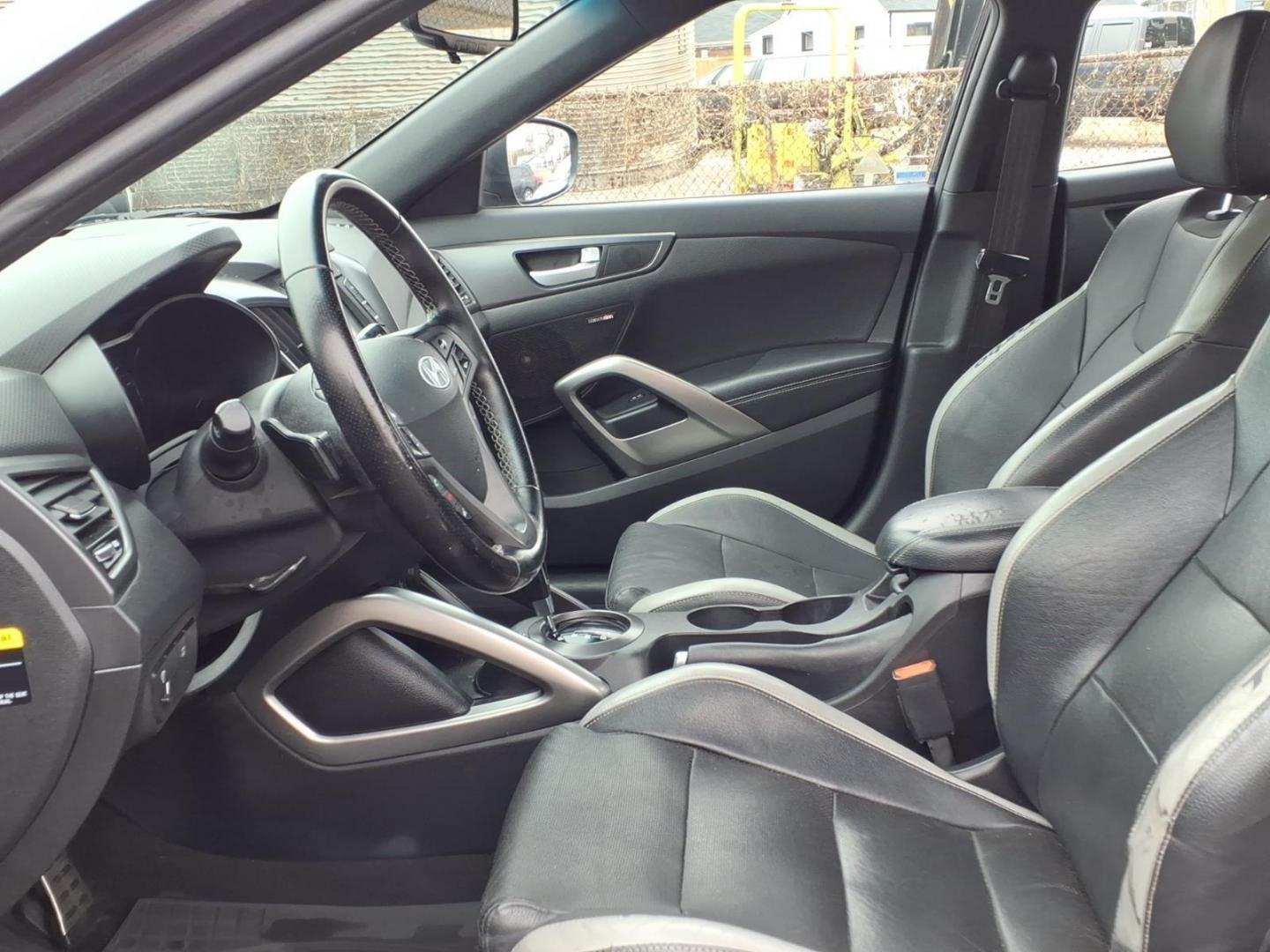 2016 Black Hyundai VELOSTER Turbo (KMHTC6AE4GU) with an 1.6L 1.6L Turbo I4 201hp 195ft. lbs. Turbocharged engine, Automatic transmission, located at 50 Eastern Blvd., Essex, MD, 21221, (410) 686-3444, 39.304367, -76.484947 - Photo#7