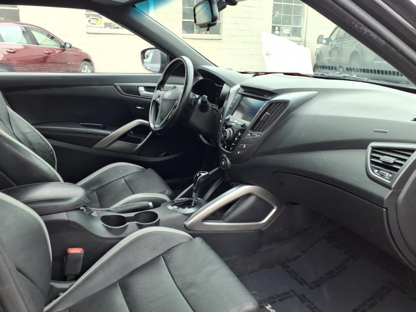 2016 Black Hyundai VELOSTER Turbo (KMHTC6AE4GU) with an 1.6L 1.6L Turbo I4 201hp 195ft. lbs. Turbocharged engine, Automatic transmission, located at 50 Eastern Blvd., Essex, MD, 21221, (410) 686-3444, 39.304367, -76.484947 - Photo#13