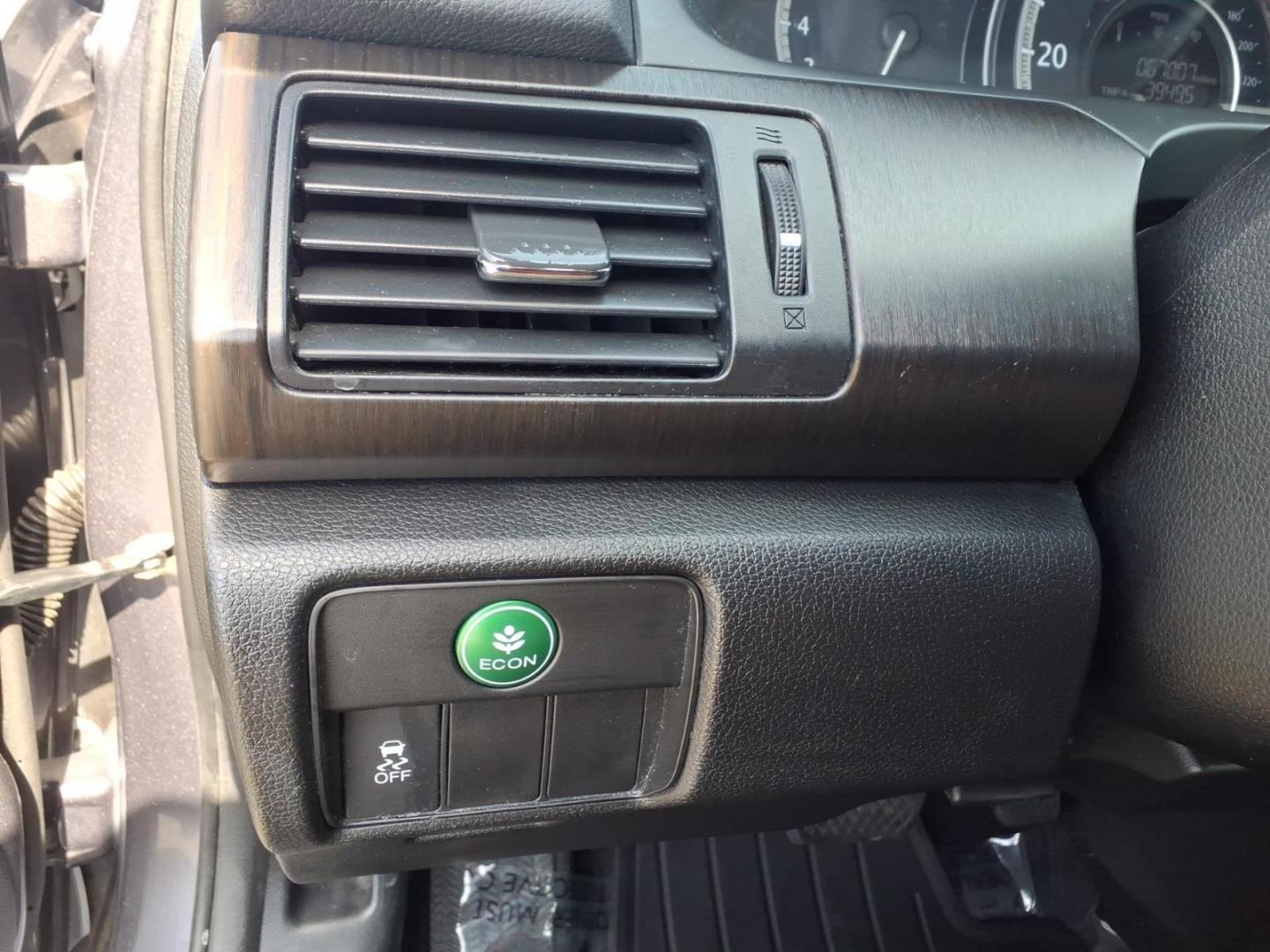 2014 Gray Honda Accord EX (1HGCR2F76EA) with an 2.4L 4 Cylinder Fuel Injected engine, Automatic transmission, located at 50 Eastern Blvd., Essex, MD, 21221, (410) 686-3444, 39.304367, -76.484947 - Photo#19