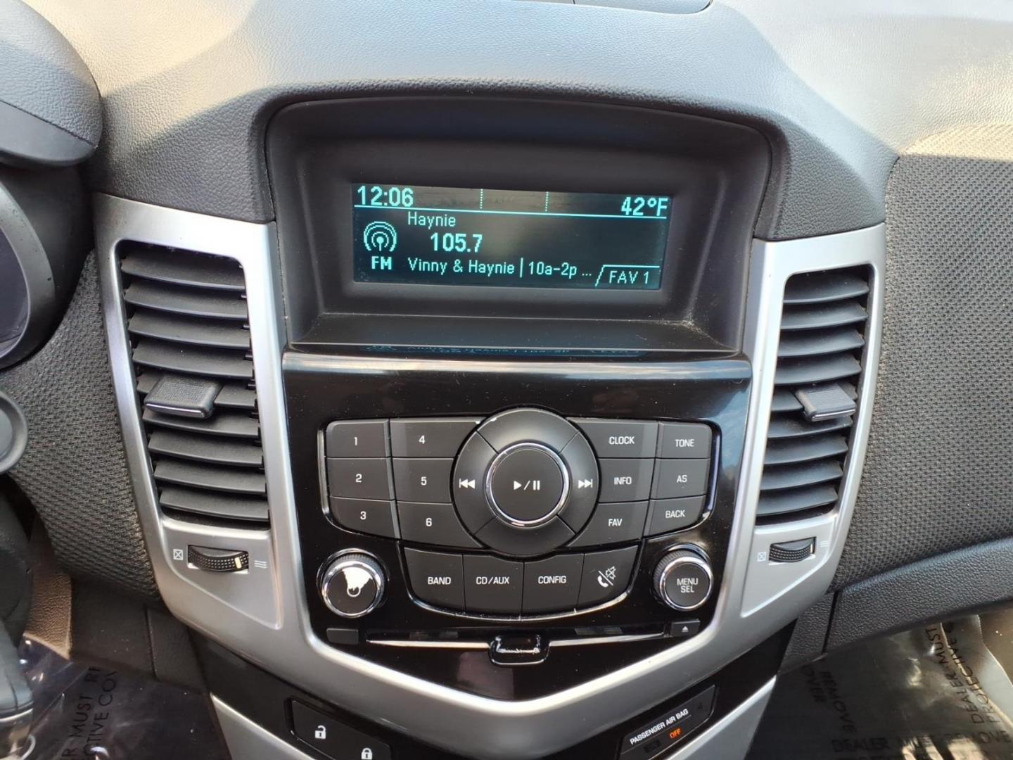 2012 Gold Chevrolet Cruze LT (1G1PF5SC6C7) with an 1.4L Ecotec 1.4L Turbo I4 138hp 148ft. lbs. Sequential-Port F.I. engine, 6-Speed Shiftable Automatic transmission, located at 50 Eastern Blvd., Essex, MD, 21221, (410) 686-3444, 39.304367, -76.484947 - Photo#17