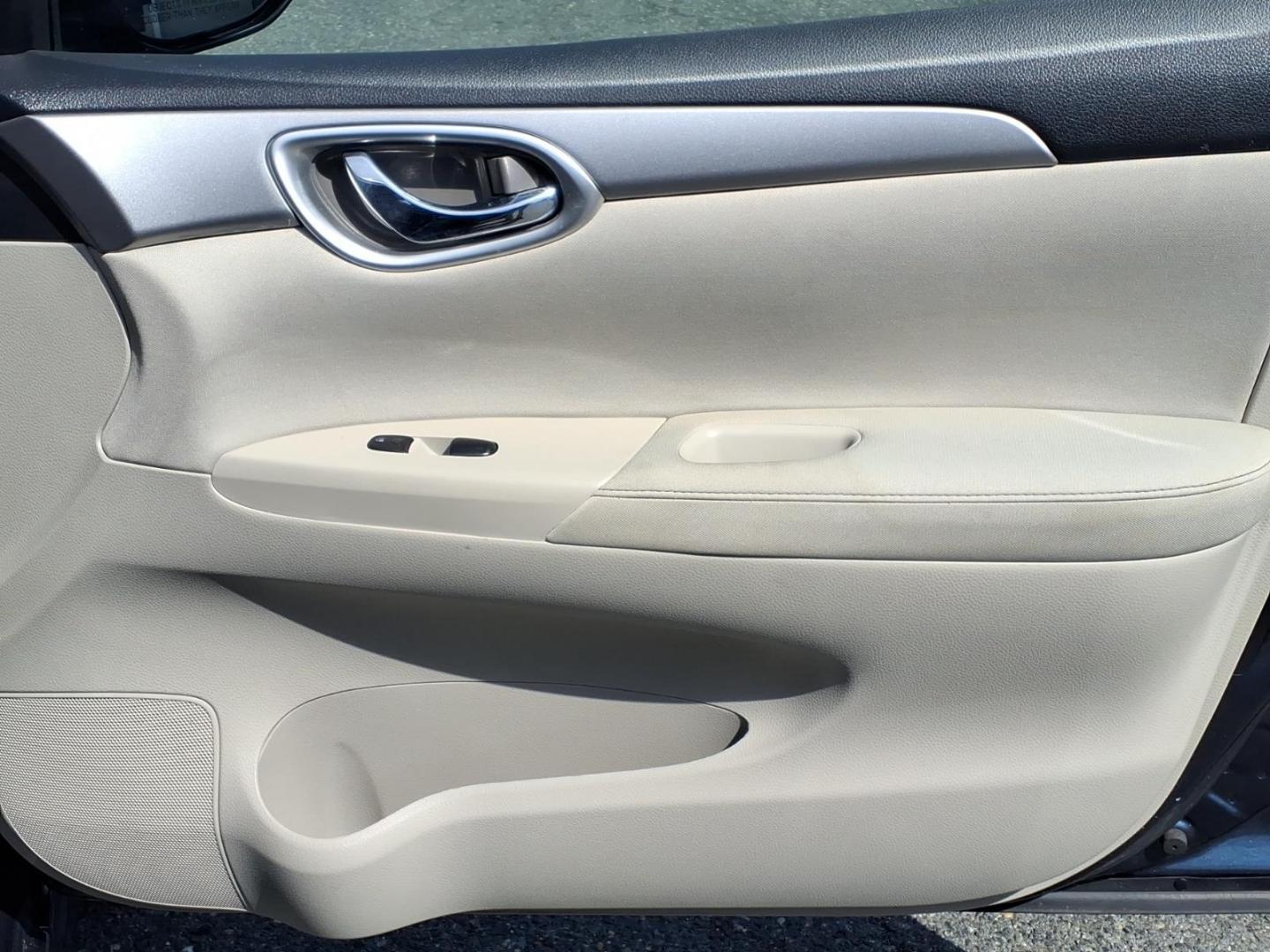 2015 Grey Nissan Sentra SV (3N1AB7AP6FY) with an 1.8L 1.8L I4 130hp 128ft. lbs. Sequential-Port F.I. engine, CVT transmission, located at 50 Eastern Blvd., Essex, MD, 21221, (410) 686-3444, 39.304367, -76.484947 - Photo#15