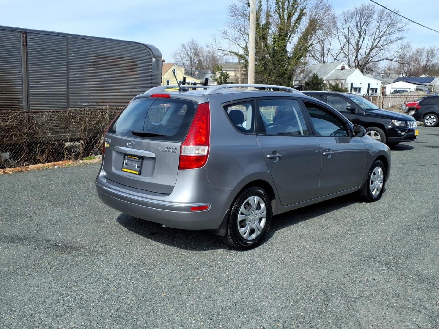 2011 Grey Hyundai ELANTRA Touring Touring (KMHDC8AE4BU) with an 2.0L 4 Cylinder Sequential-Port F.I. engine, Automatic transmission, located at 50 Eastern Blvd., Essex, MD, 21221, (410) 686-3444, 39.304367, -76.484947 - Photo#4